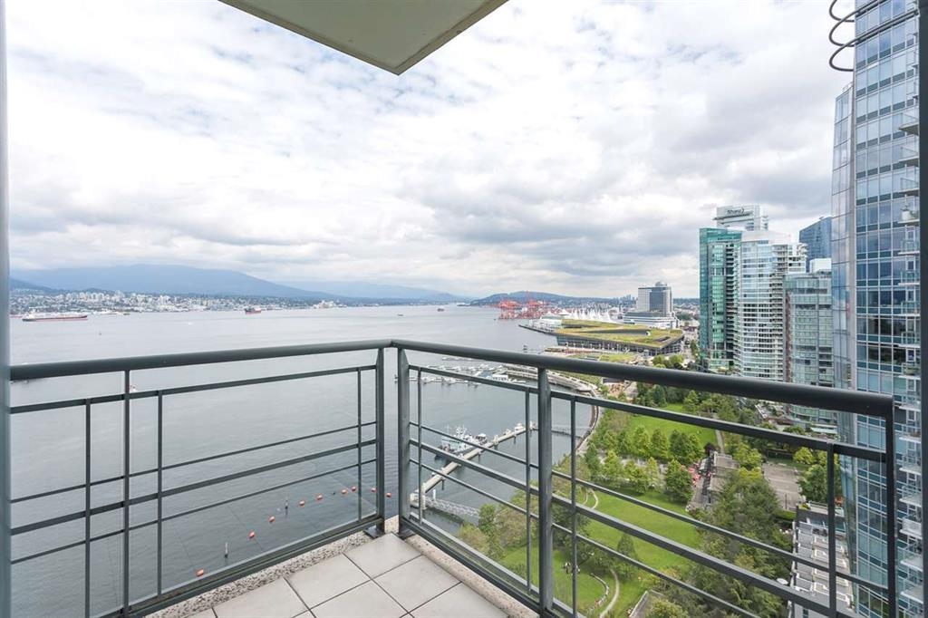 323 JERVIS, Vancouver, British Columbia V6C 3P8, 3 Bedrooms Bedrooms, ,3 BathroomsBathrooms,Residential Attached,For Sale,JERVIS,R2819489
