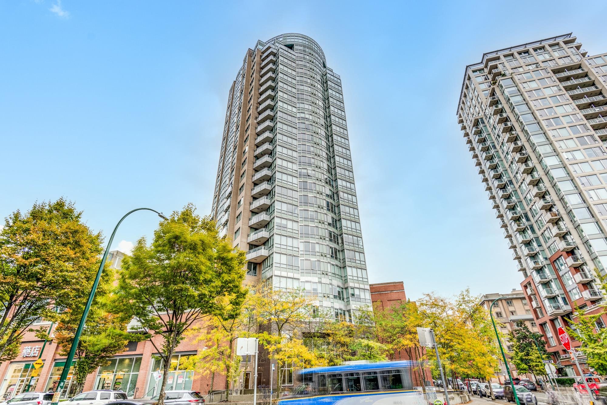 1006 63 Keefer Place, Vancouver