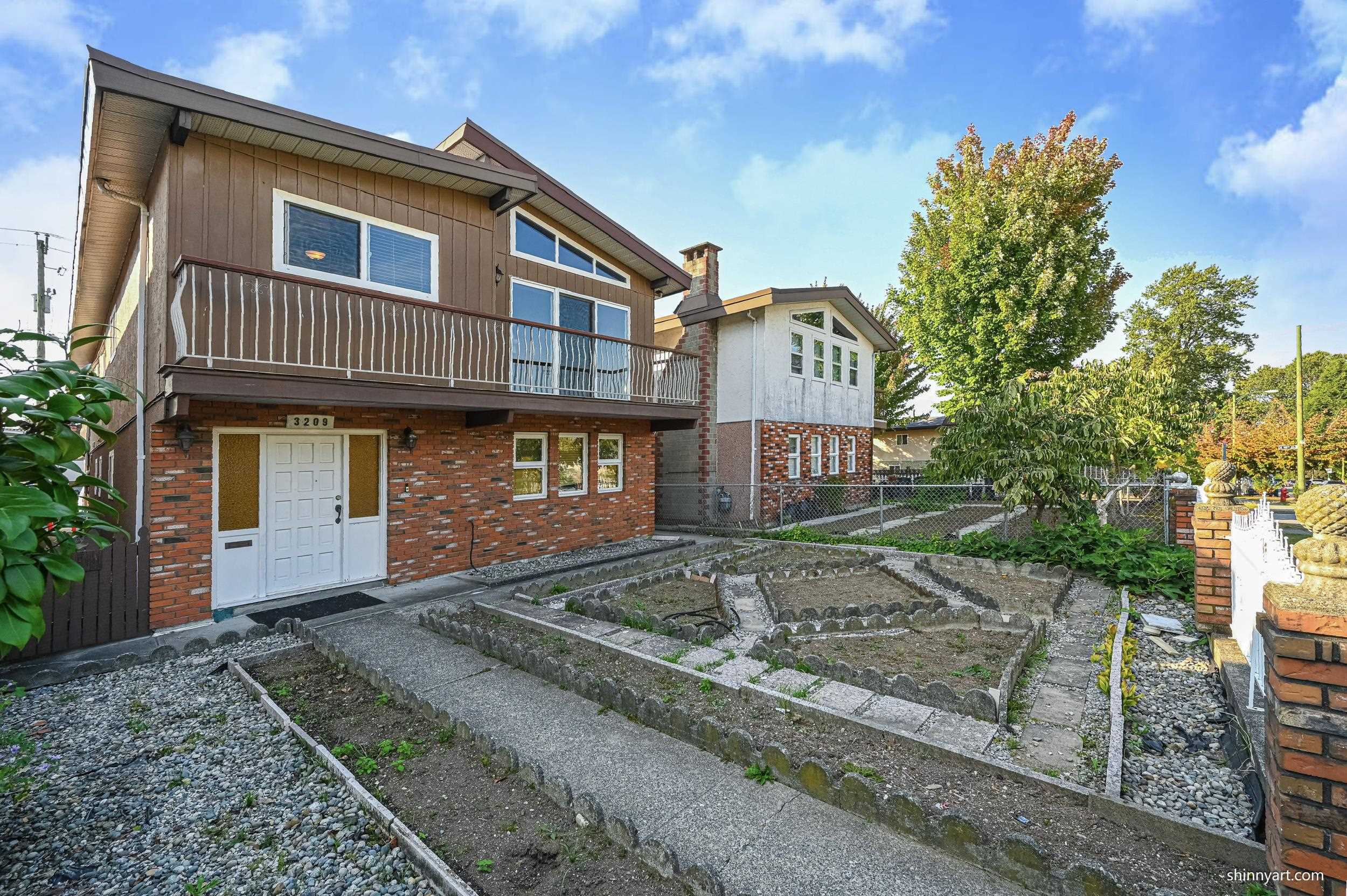 3209 Renfrew Street, Vancouver