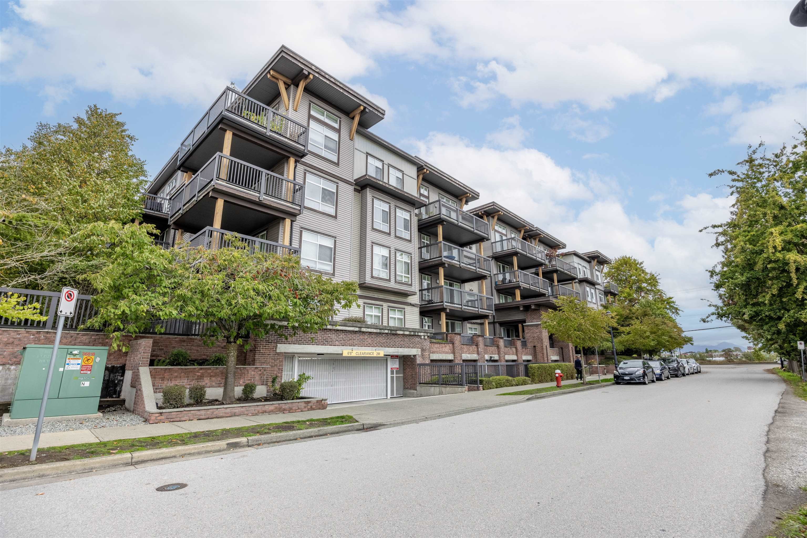 319-6033 KATSURA STREET, Richmond, British Columbia V6Y 0B3, 3 Bedrooms Bedrooms, ,2 BathroomsBathrooms,Residential Attached,For Sale,R2821500