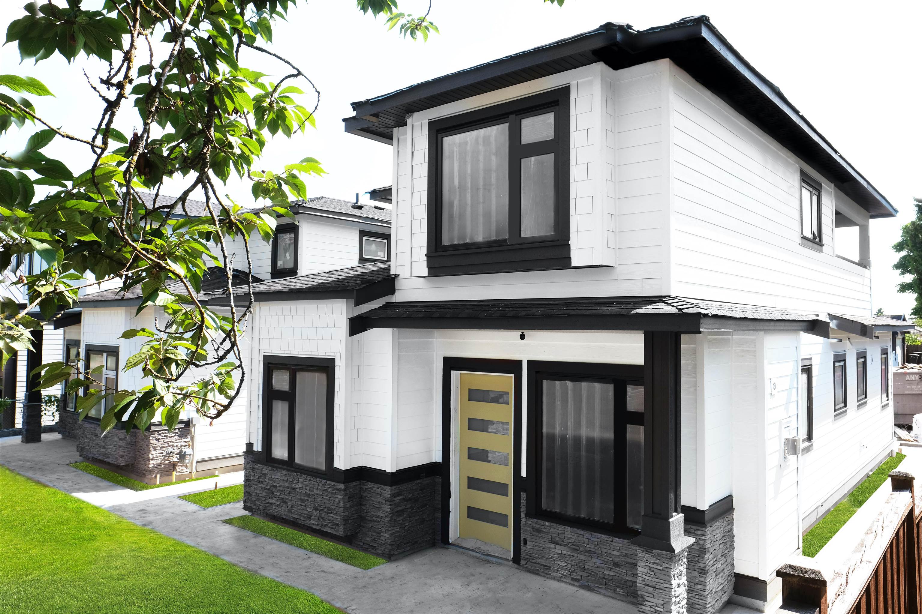 Wilson Lam Realtor, 4822 BOUNDARY ROAD, Burnaby, British Columbia V5R 2N8, 4 Bedrooms, 4 Bathrooms, Residential Attached,For Sale ,R2821645