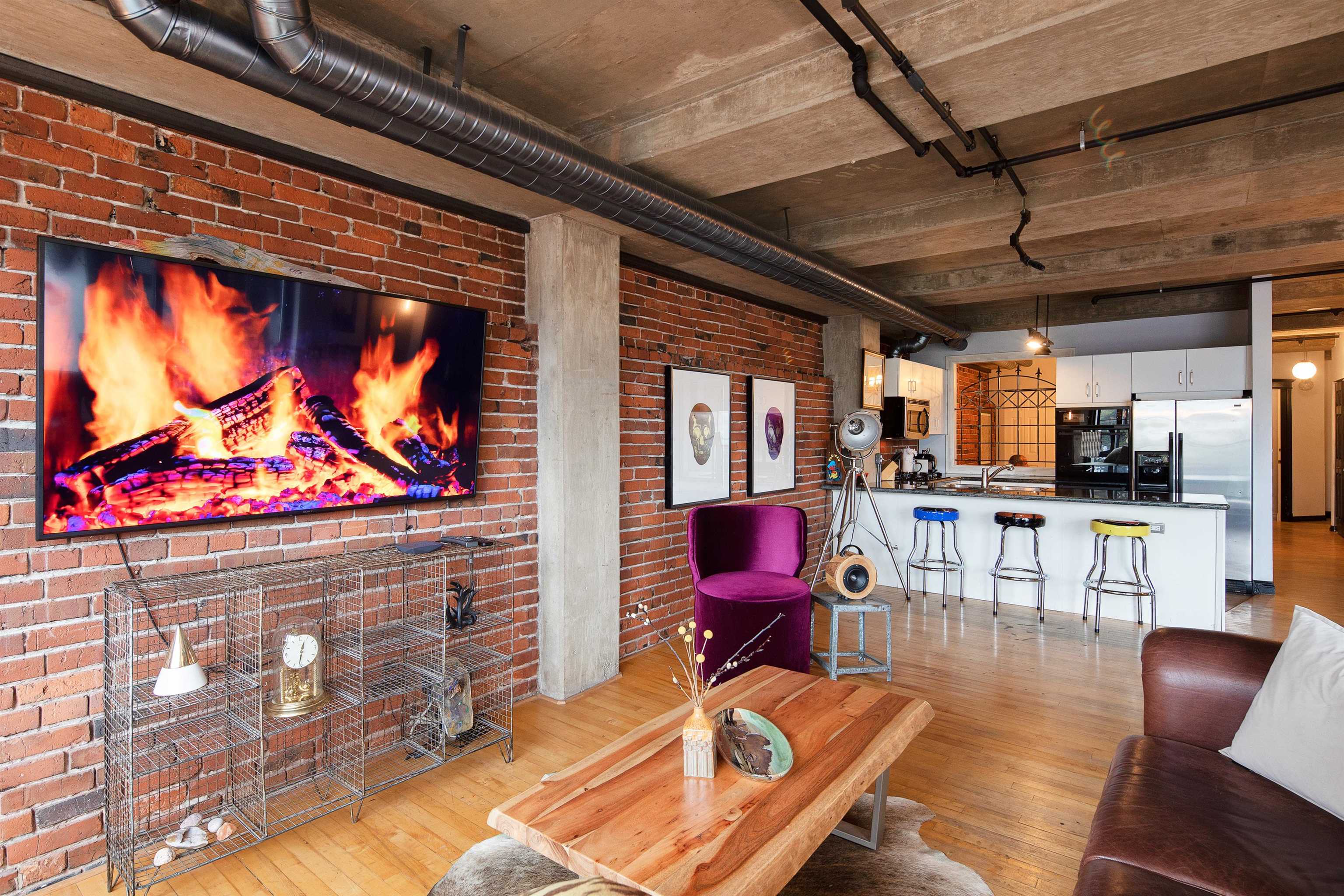 502 27 Alexander Street, Vancouver