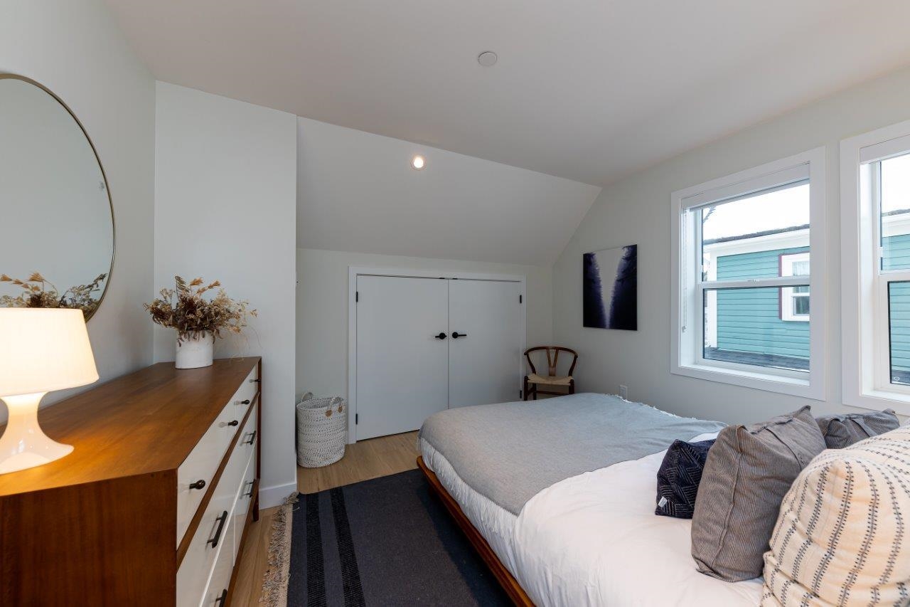 28 W 13th Avenue, Vancouver 17