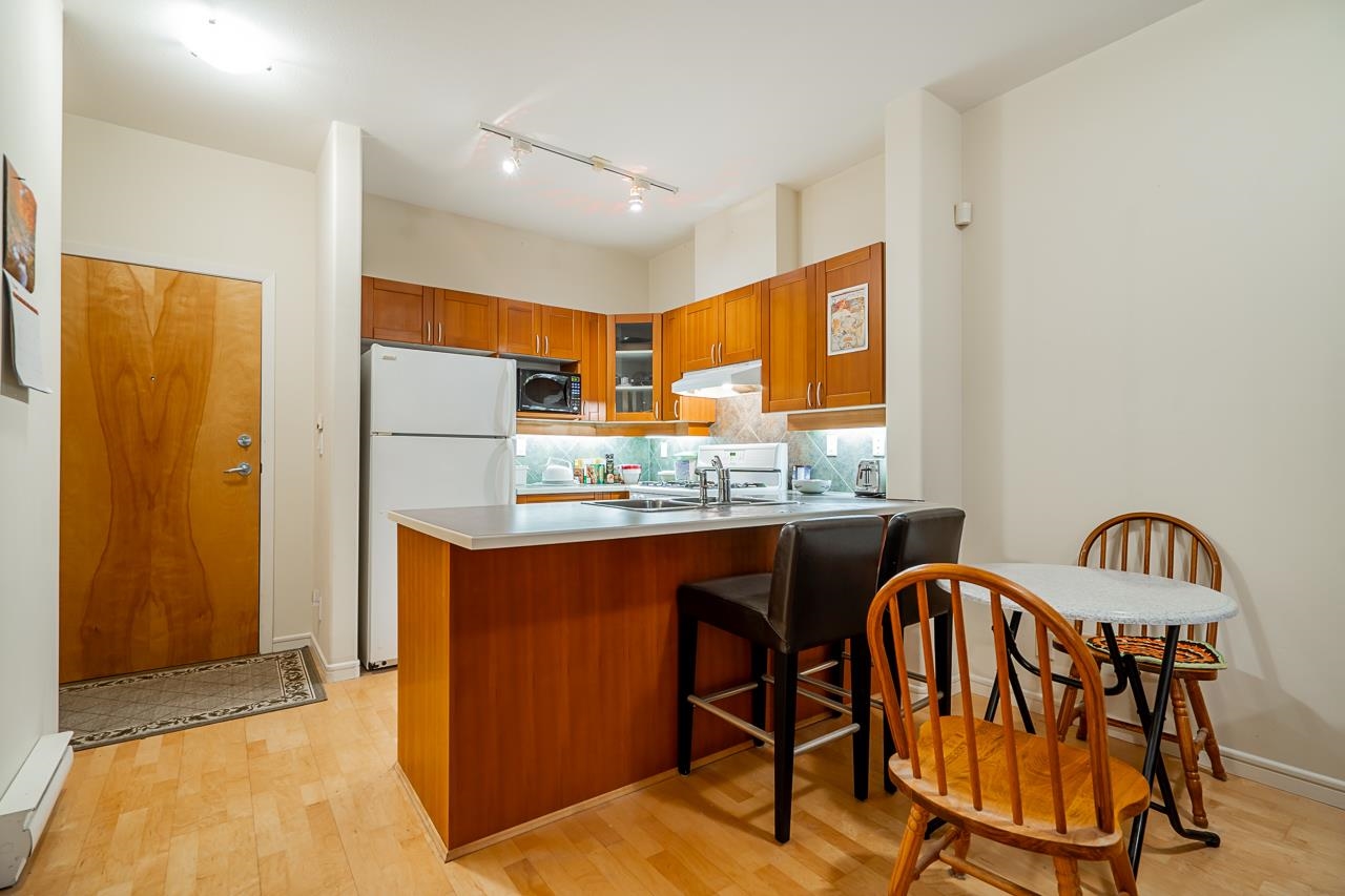Kitsilano Apartment/Condo for sale:  1 bedroom 593 sq.ft. (Listed 2023-10-16)