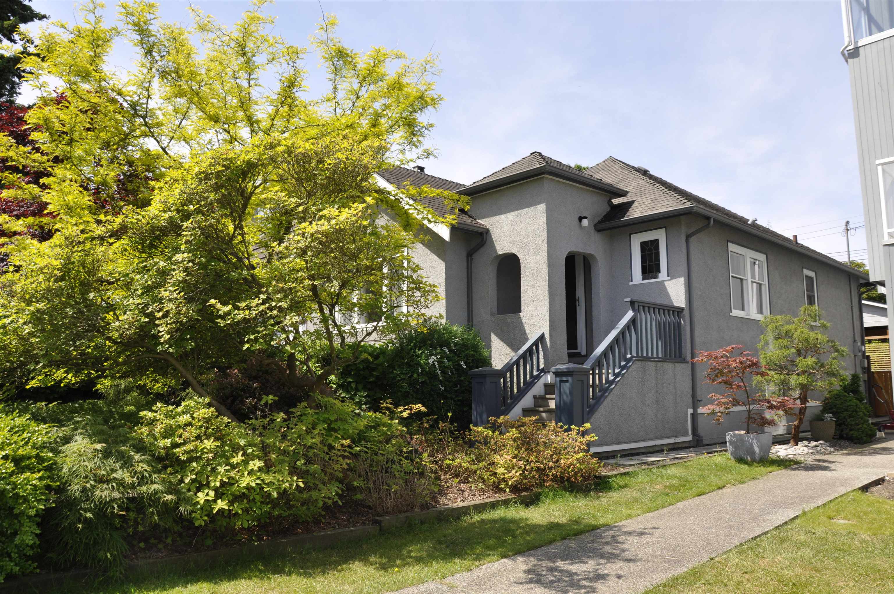 3755 BLENHEIM STREET, Vancouver, British Columbia House/Single Family, 3 Bedrooms, 2 Bathrooms, Residential Detached,For Sale, MLS-R2825849