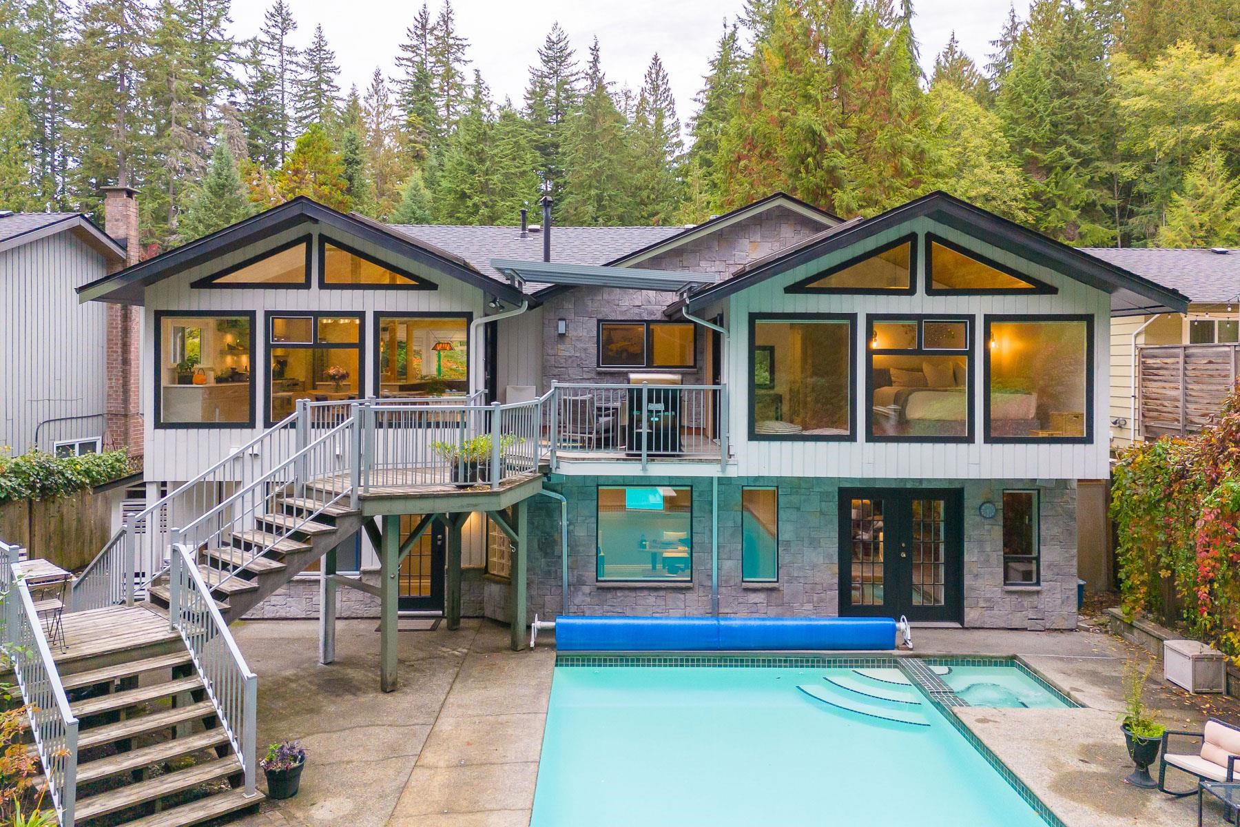 2529 HYANNIS POINT, NORTH VANCOUVER, BC V7H 1R9