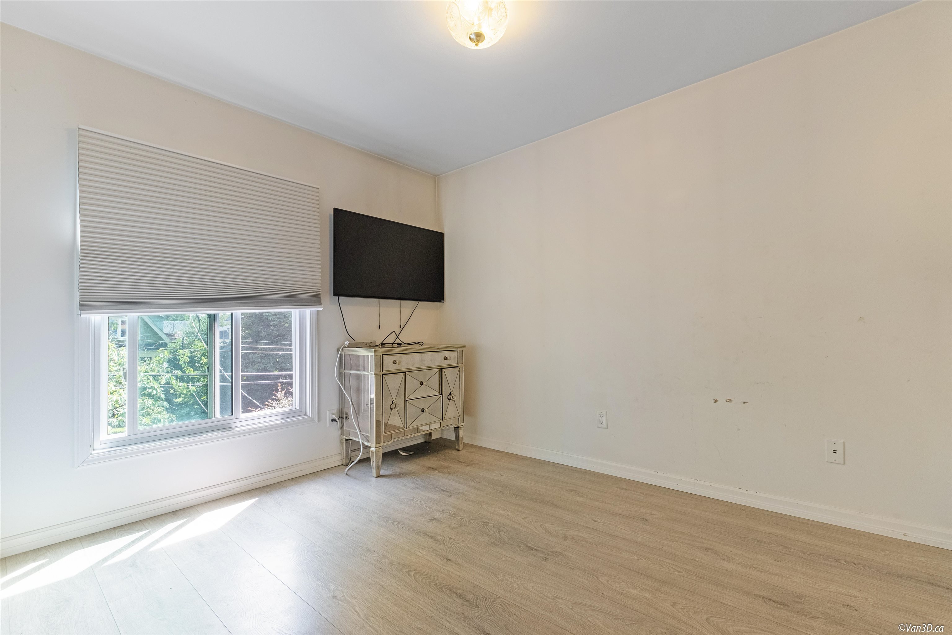 43 W 11th Avenue, Vancouver 9