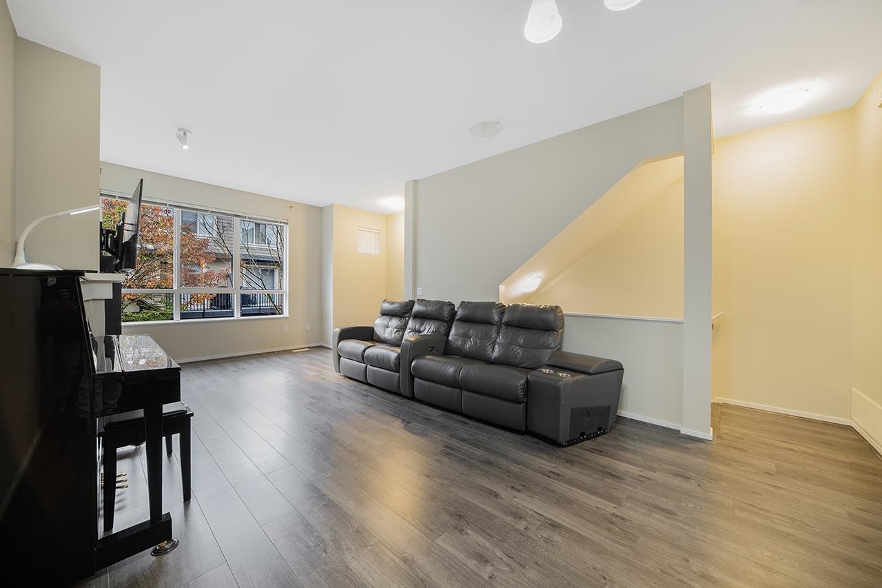 For Sale 1,168,800 72 9088 HALSTON COURT, Burnaby, BC Zealty