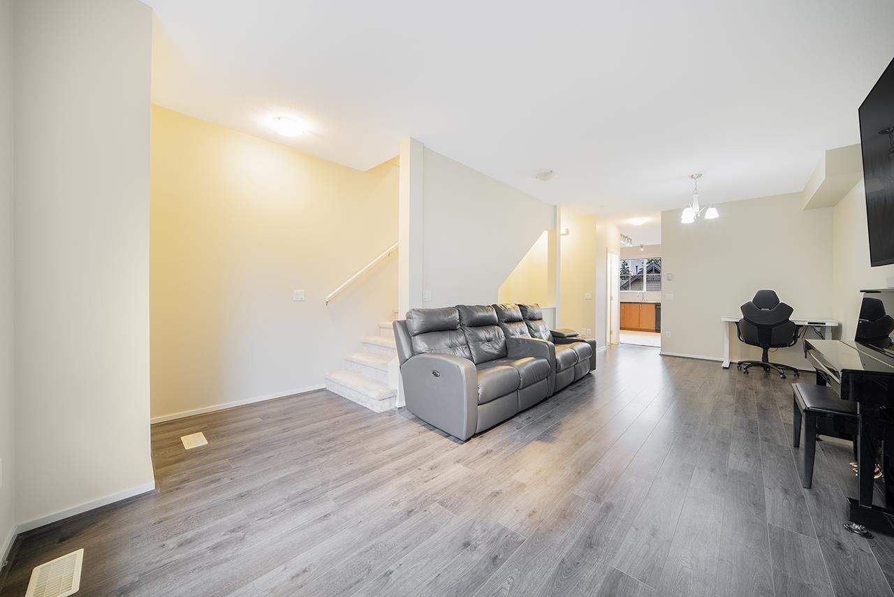 For Sale 1,168,800 72 9088 HALSTON COURT, Burnaby, BC Zealty
