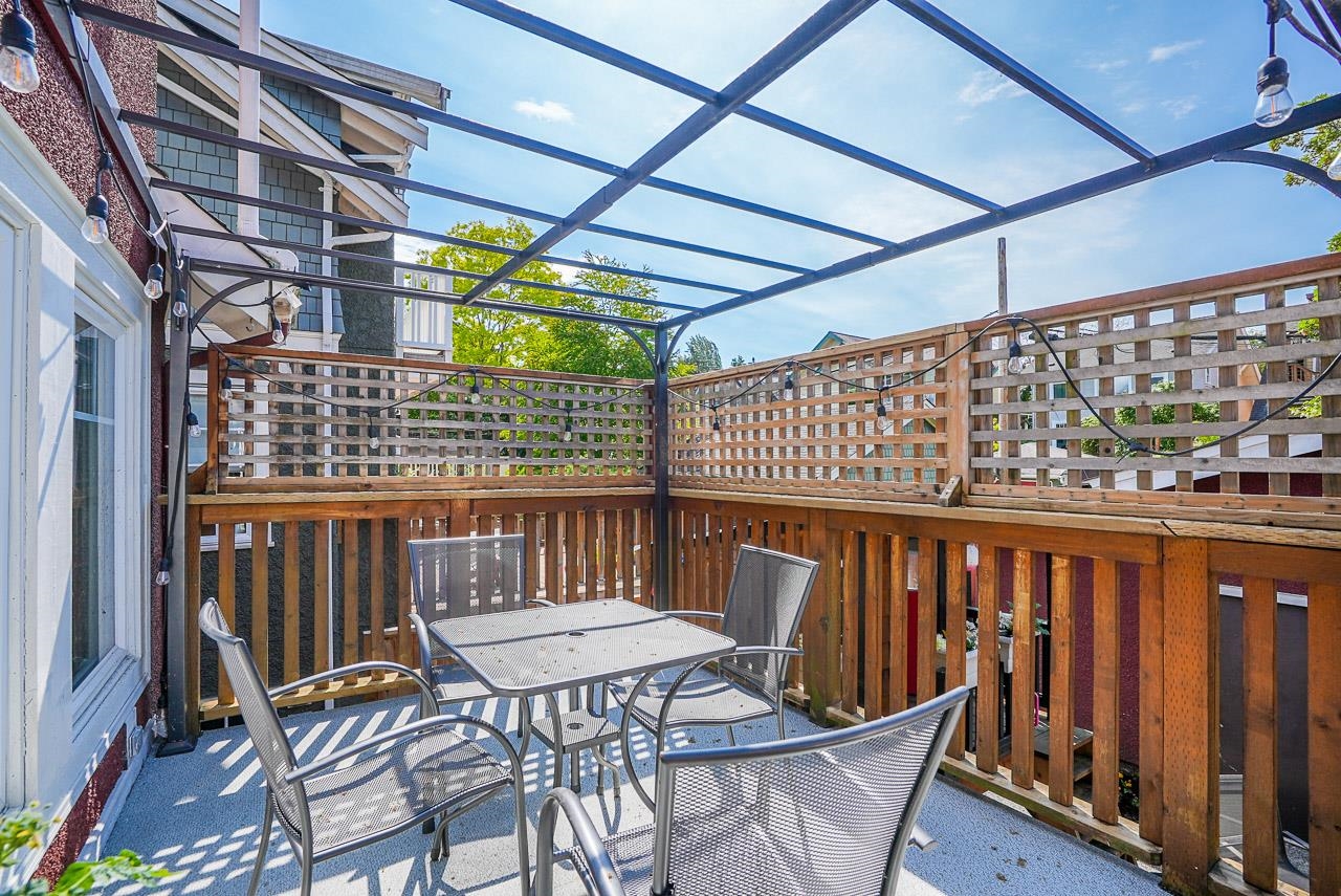 2770 5TH, Vancouver, British Columbia V6K 1T4, 7 Bedrooms Bedrooms, ,3 BathroomsBathrooms,Multifamily,For Sale,5TH,R2827274