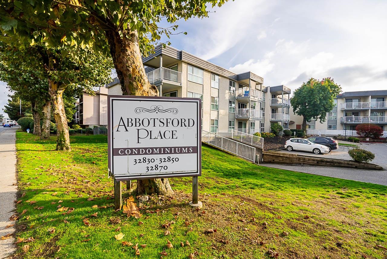 Central Abbotsford Apartment/Condo for sale:  1 bedroom 790 sq.ft. (Listed 2106-02-06)