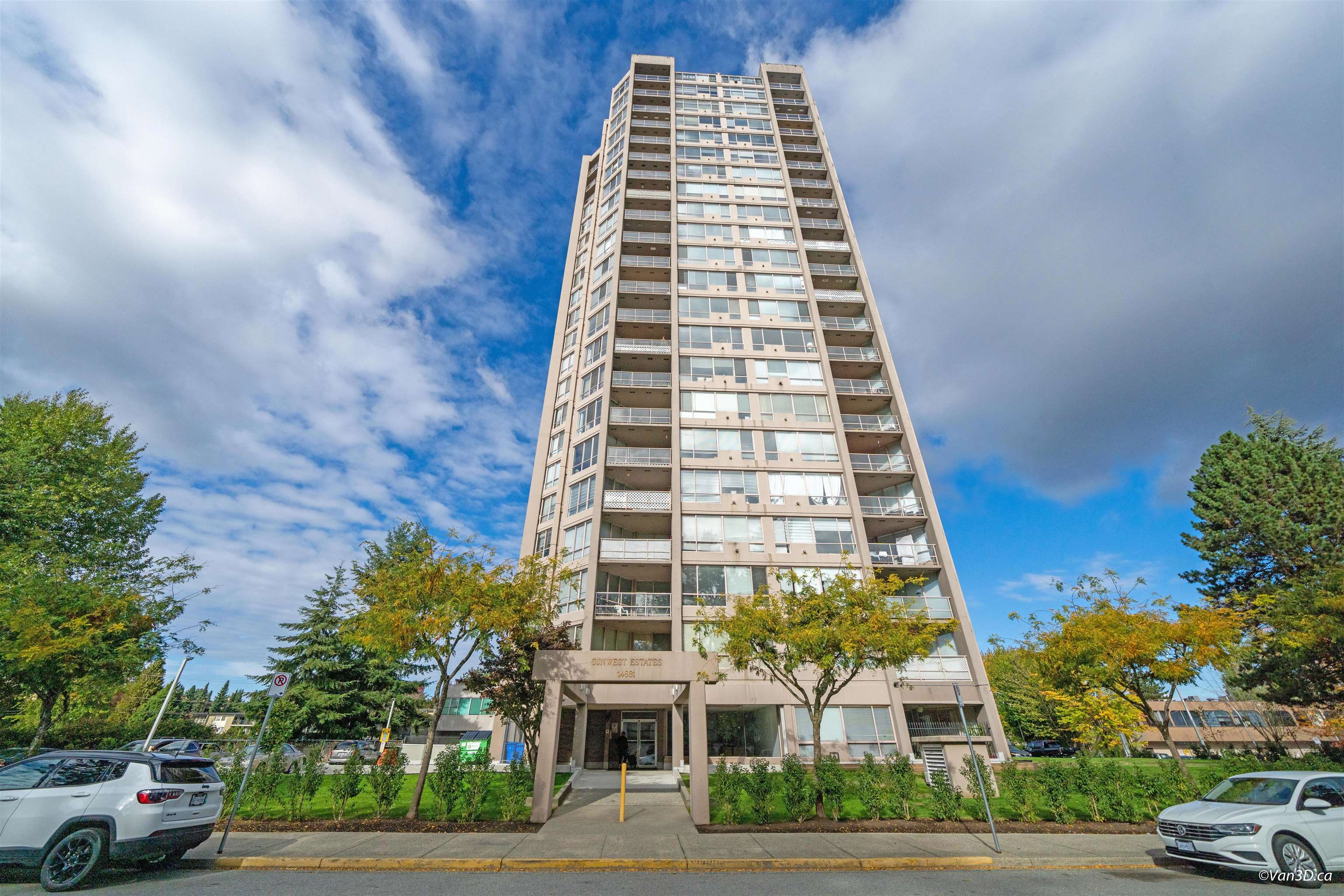 Wilson Lam Realtor, 901-14881 103A AVENUE, Surrey, British Columbia V3R 0M5, 2 Bedrooms, 2 Bathrooms, Residential Attached,For Sale ,R2827593