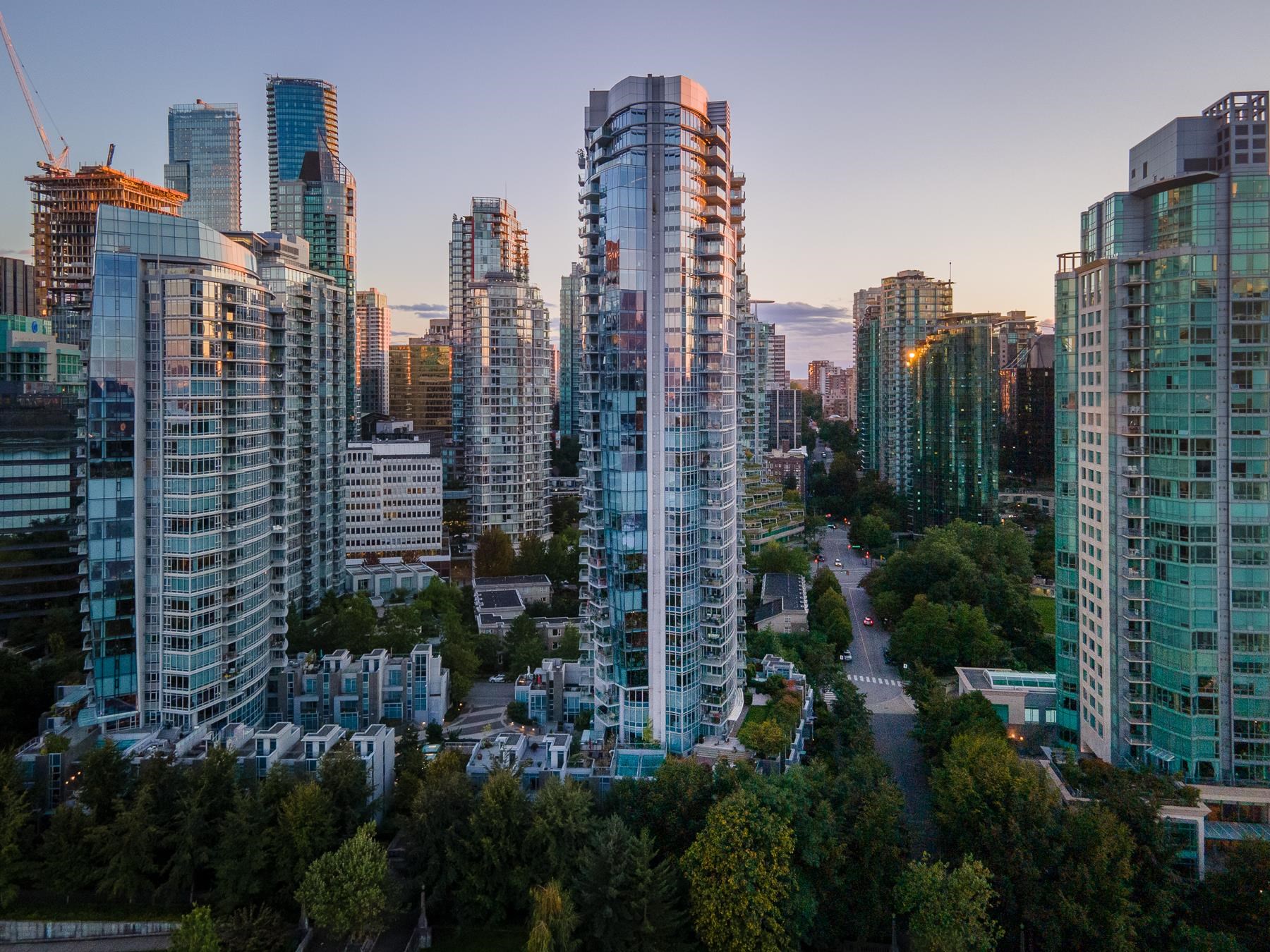 1801-1281 WCORDOVA STREET, Vancouver, British Columbia, 2 Bedrooms Bedrooms, ,2 BathroomsBathrooms,Residential Attached,For Sale,R2829043