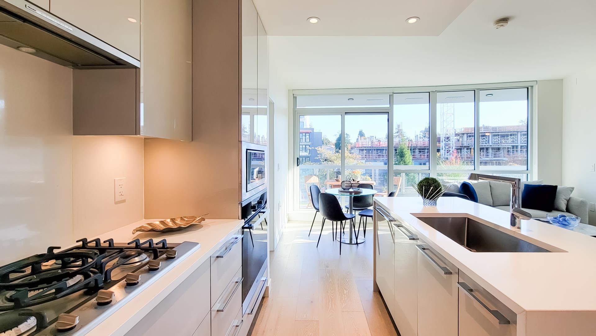 304 5189 Cambie Street, Vancouver 2