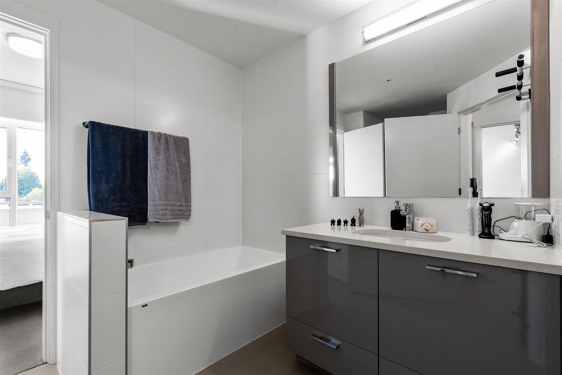 301 4171 Cambie Street, Vancouver 10