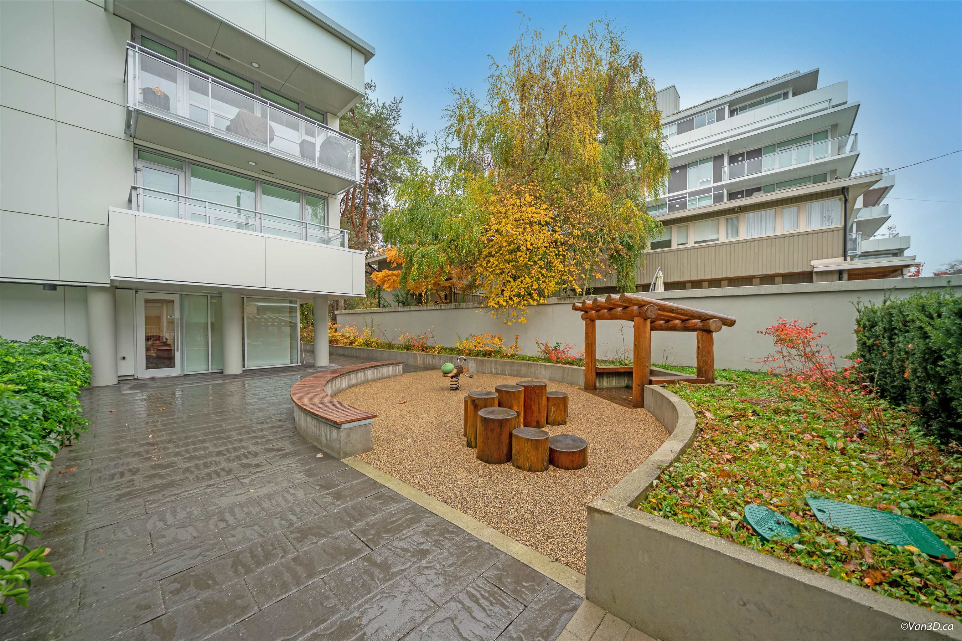 5050 Cambie Street, Vancouver 8