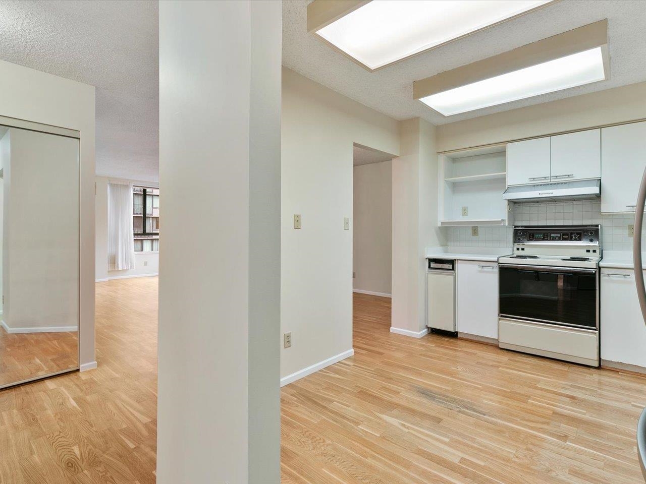 402 1860 Robson Street, Vancouver 8