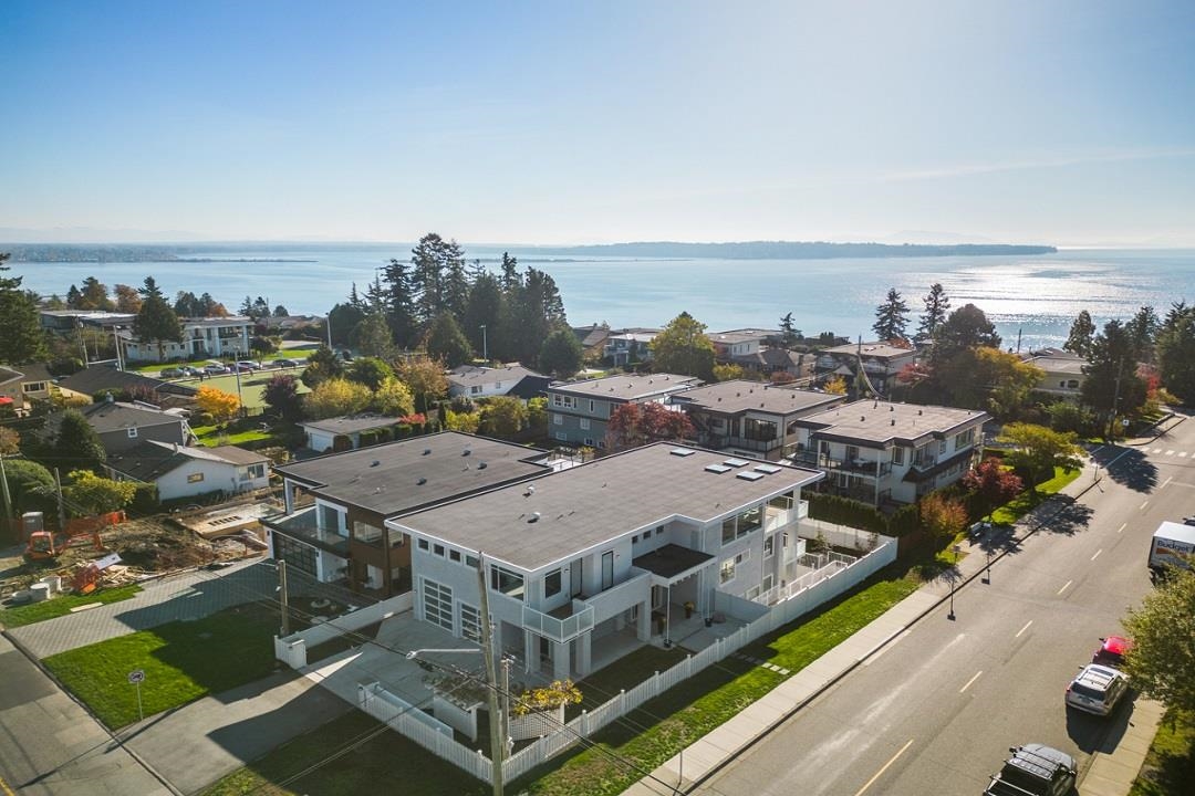 Uptown White Rock House/Single Family for sale:  6 bedroom 6,016 sq.ft. (Listed 2022-10-11)