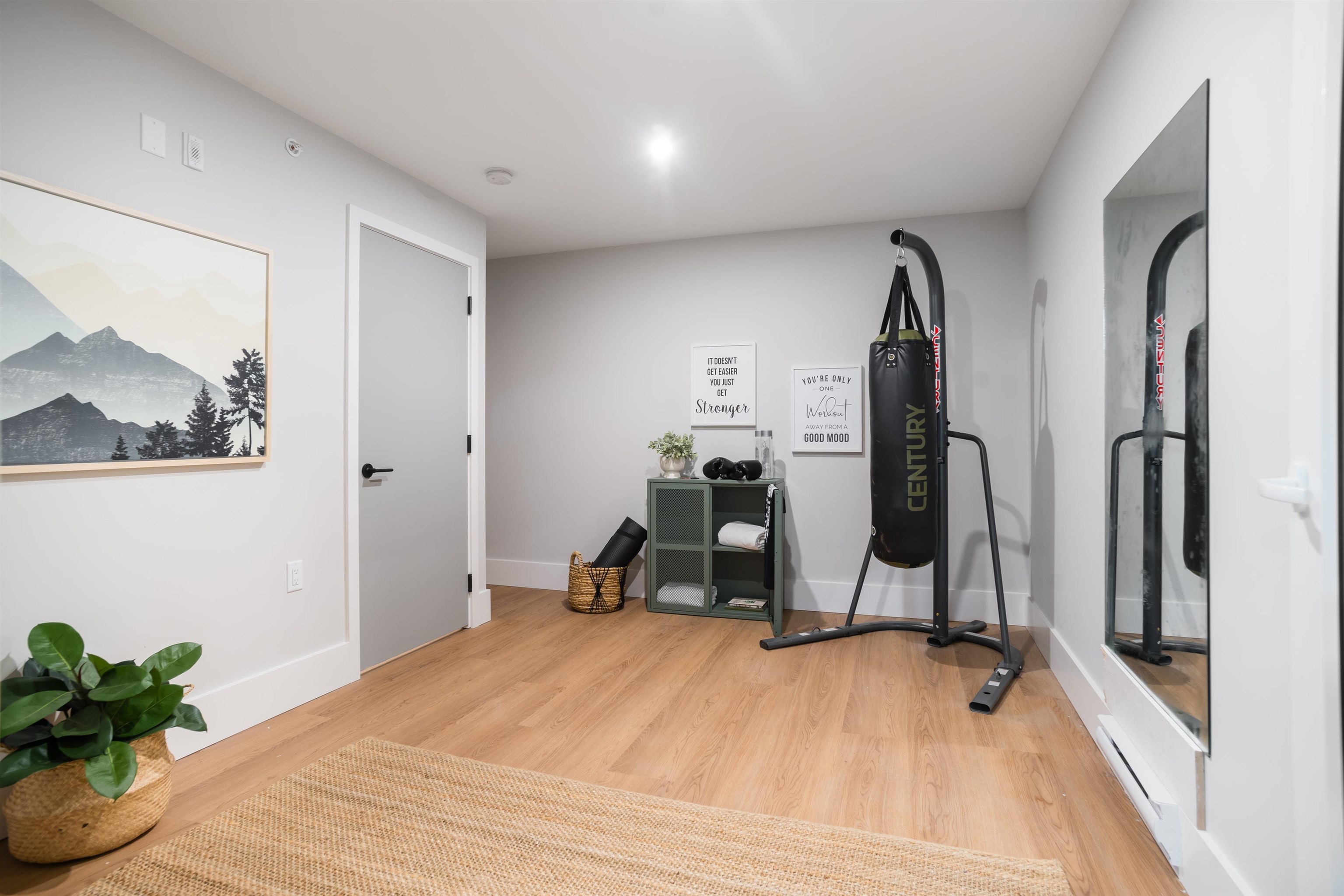 1347 E 21st Avenue, Vancouver 25