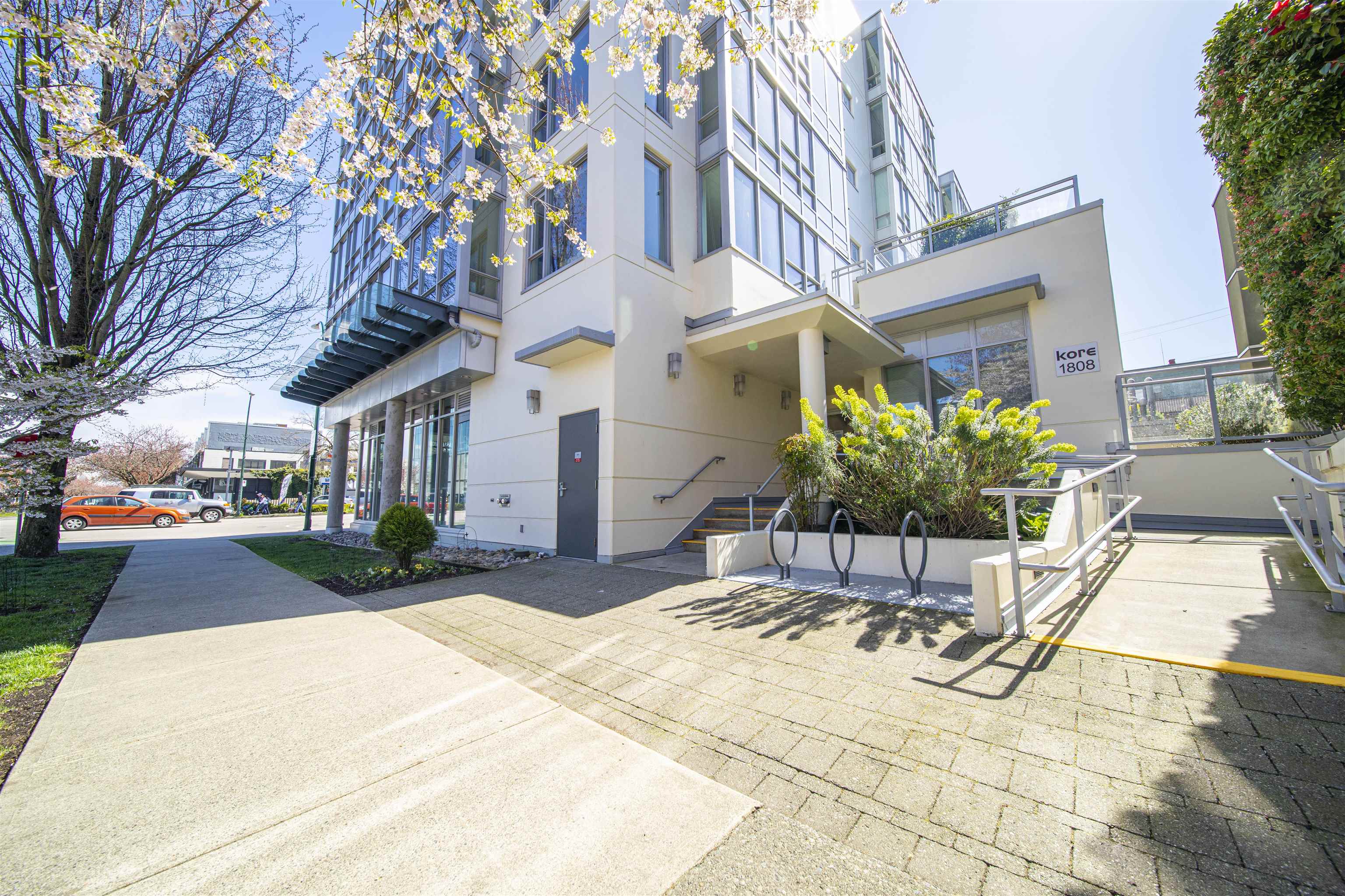 502-1808 W3RD AVENUE, Vancouver, British Columbia, 1 Bedroom Bedrooms, ,1 BathroomBathrooms,Residential Attached,For Sale,R2832465