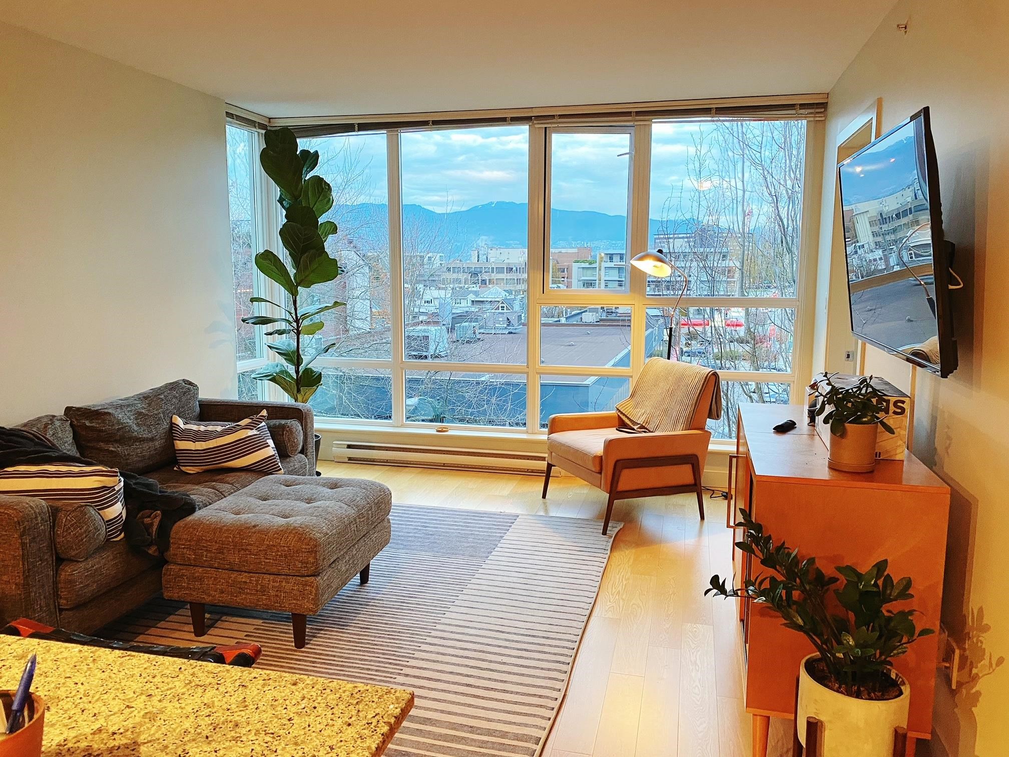 502 1808 W 3rd Avenue, Vancouver 1