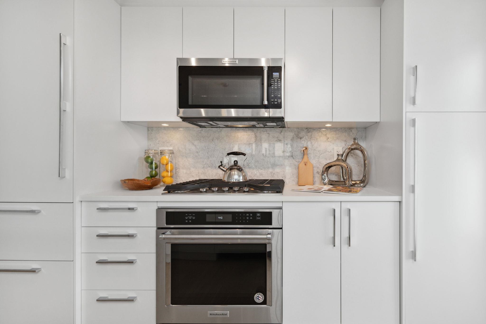 2512 Fraser Street, Vancouver 10