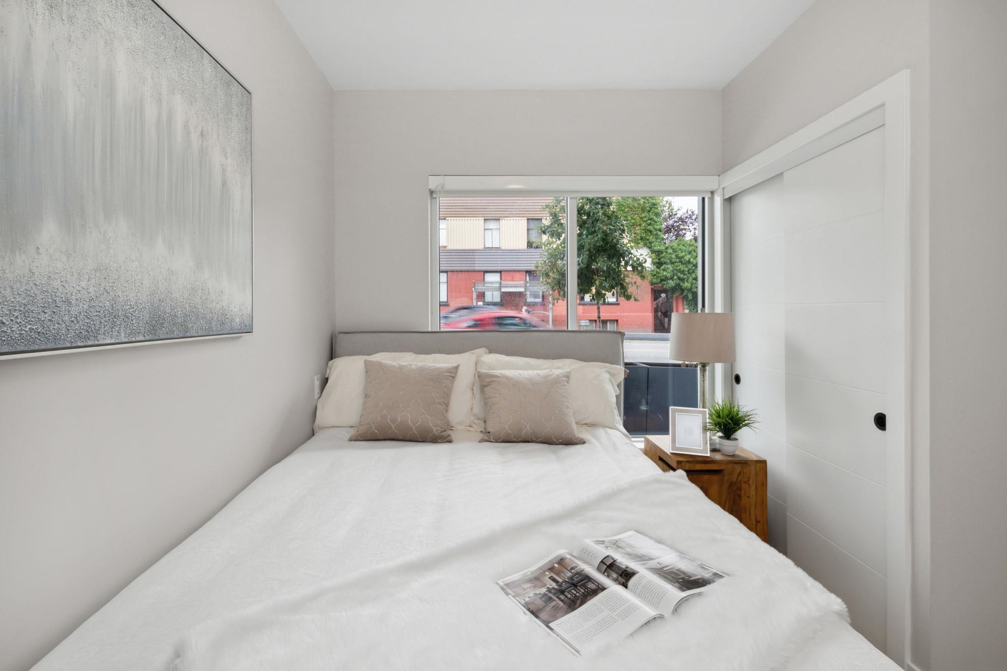 2512 Fraser Street, Vancouver 20