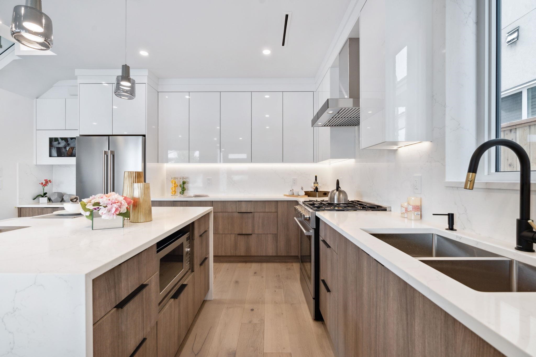 2846 Mcgill Street, Vancouver 12