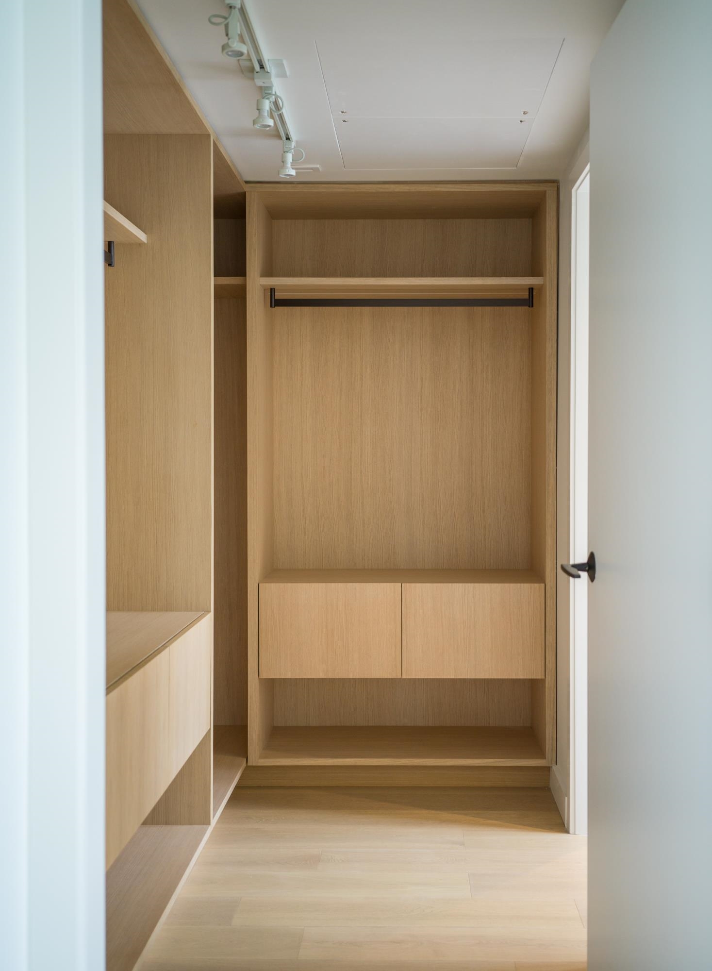 1701 1365 Davie Street, Vancouver 14