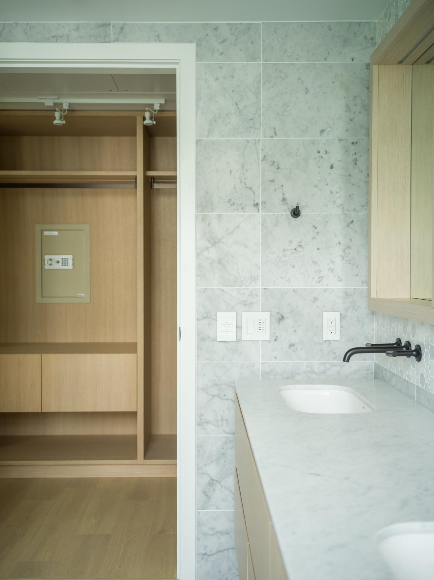 1701 1365 Davie Street, Vancouver 19