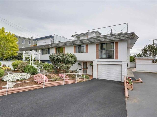15120 PROSPECT AVENUE, White Rock, British Columbia 1/2 Duplex, 4 Bedrooms, 3 Bathrooms, Residential Attached,For Sale, MLS-R2832616