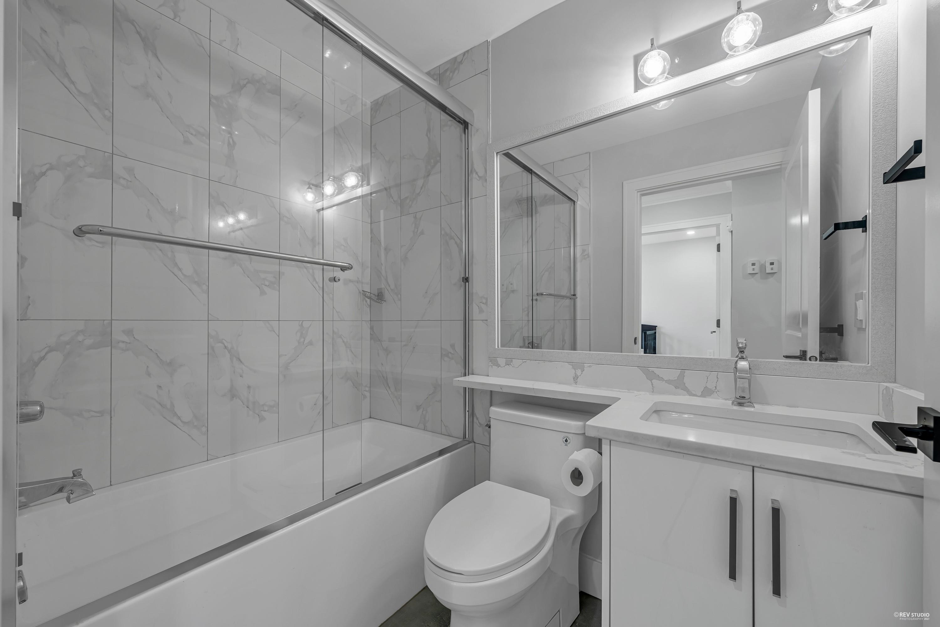 962 Renfrew Street, Vancouver 18