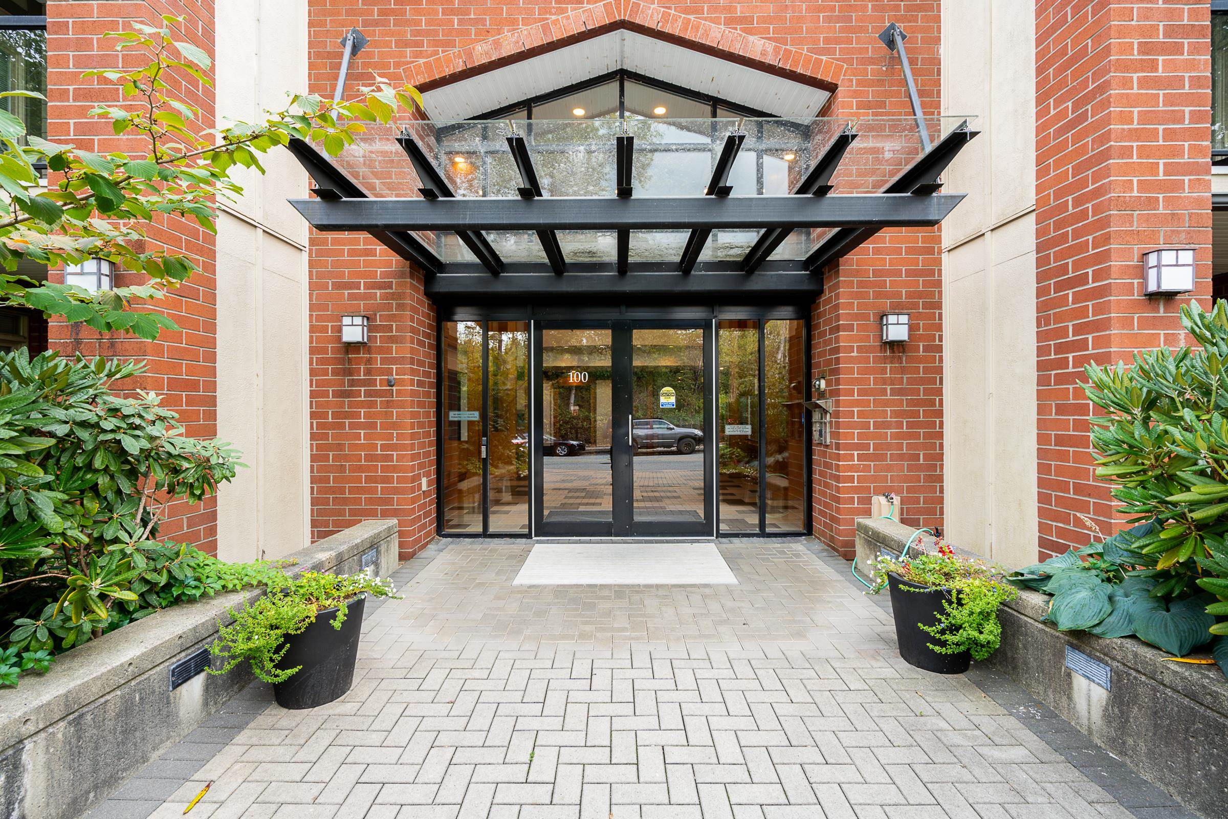 310-100 CAPILANO ROAD, Port Moody, British Columbia, 2 Bedrooms Bedrooms, ,2 BathroomsBathrooms,Residential Attached,For Sale,R2832791