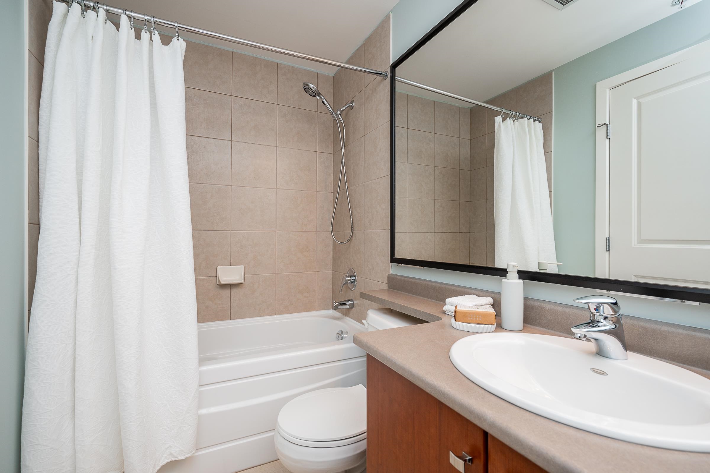 310-100 CAPILANO ROAD, Port Moody, British Columbia, 2 Bedrooms Bedrooms, ,2 BathroomsBathrooms,Residential Attached,For Sale,R2832791