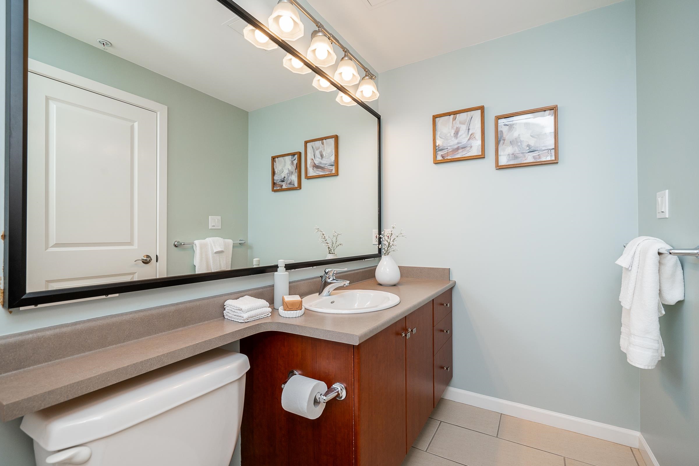 310-100 CAPILANO ROAD, Port Moody, British Columbia, 2 Bedrooms Bedrooms, ,2 BathroomsBathrooms,Residential Attached,For Sale,R2832791