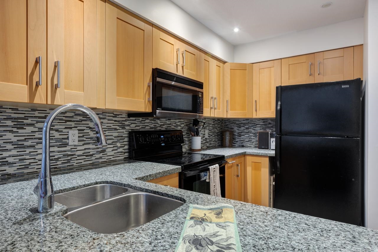 30 795 W 8th Avenue, Vancouver 7