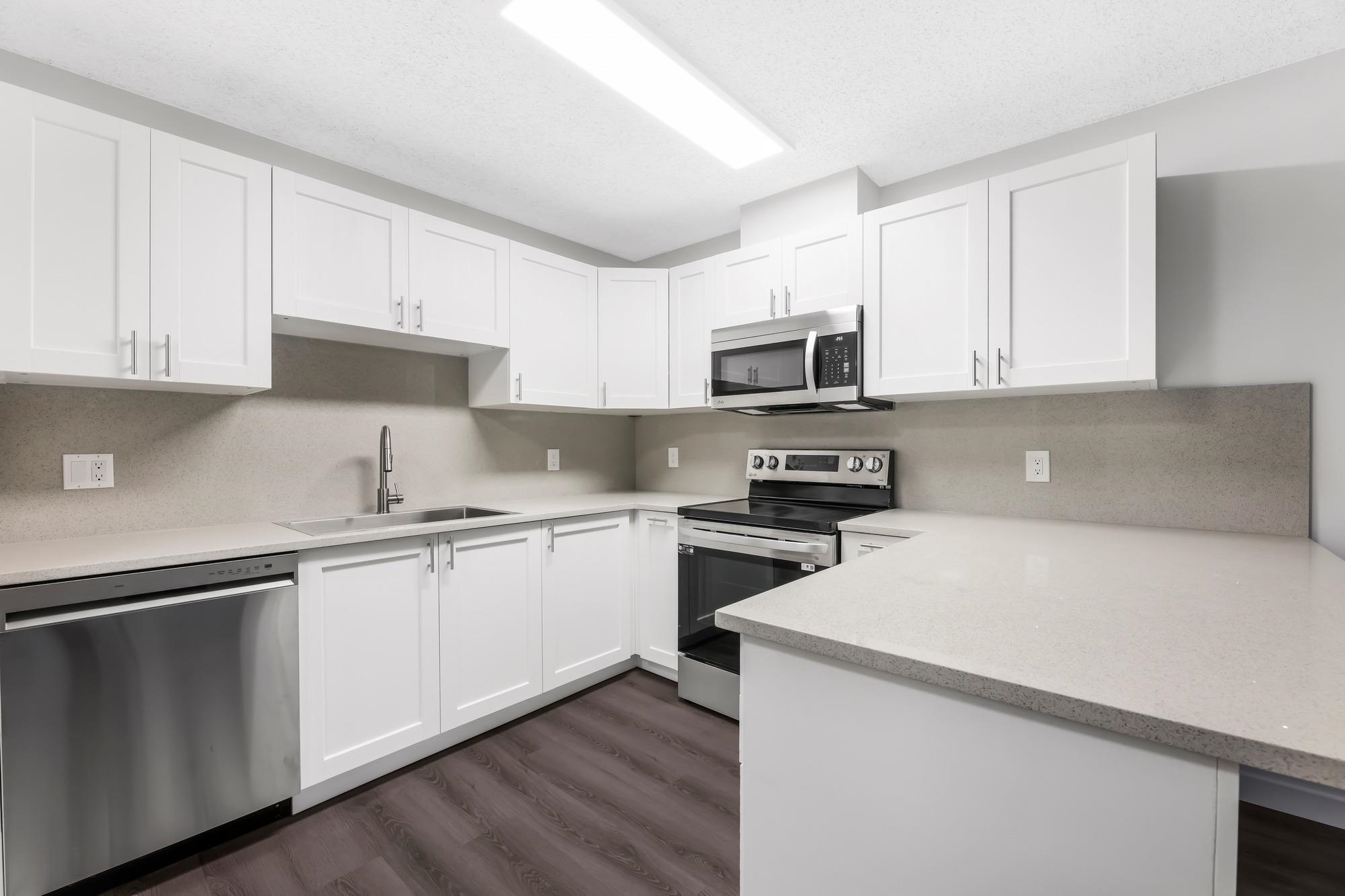 201-3970 CARRIGAN COURT, Burnaby, British Columbia Apartment/Condo, 1 Bedroom, 1 Bathroom, Residential Attached,For Sale, MLS-R2832808