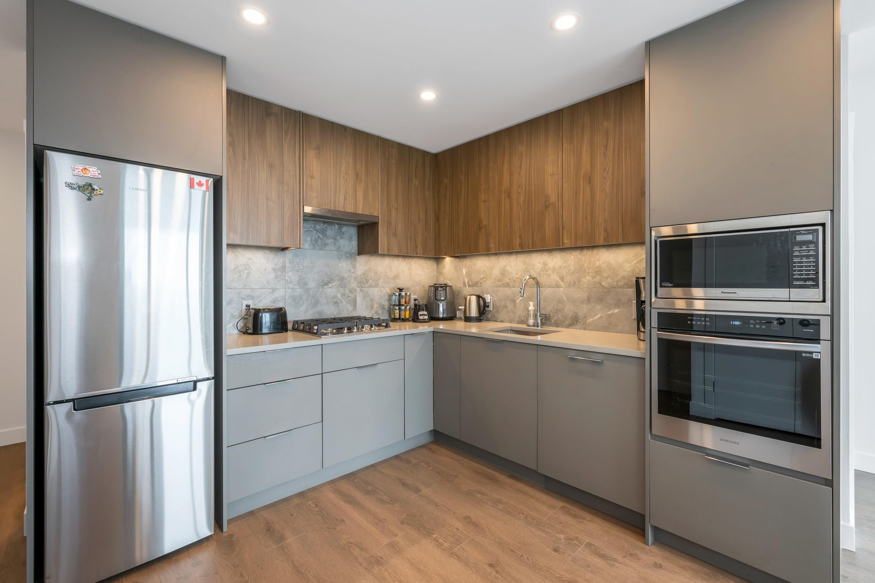 2107-13359 OLD YALE ROAD, Surrey, British Columbia, 2 Bedrooms Bedrooms, ,2 BathroomsBathrooms,Residential Attached,For Sale,R2832815