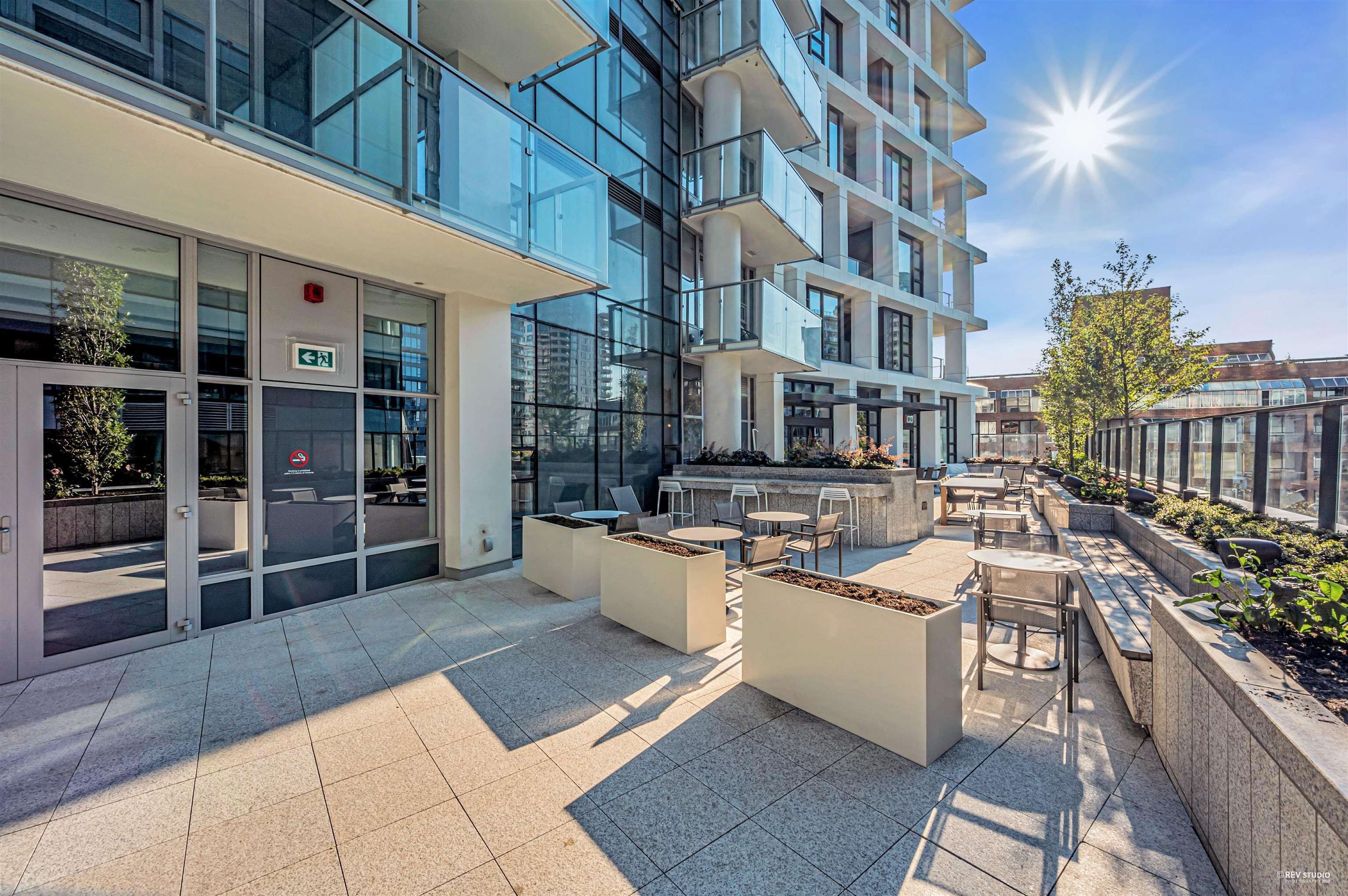 4206-1289 HORNBY STREET, Vancouver, British Columbia, ,1 BathroomBathrooms,Residential Attached,For Sale,R2832822