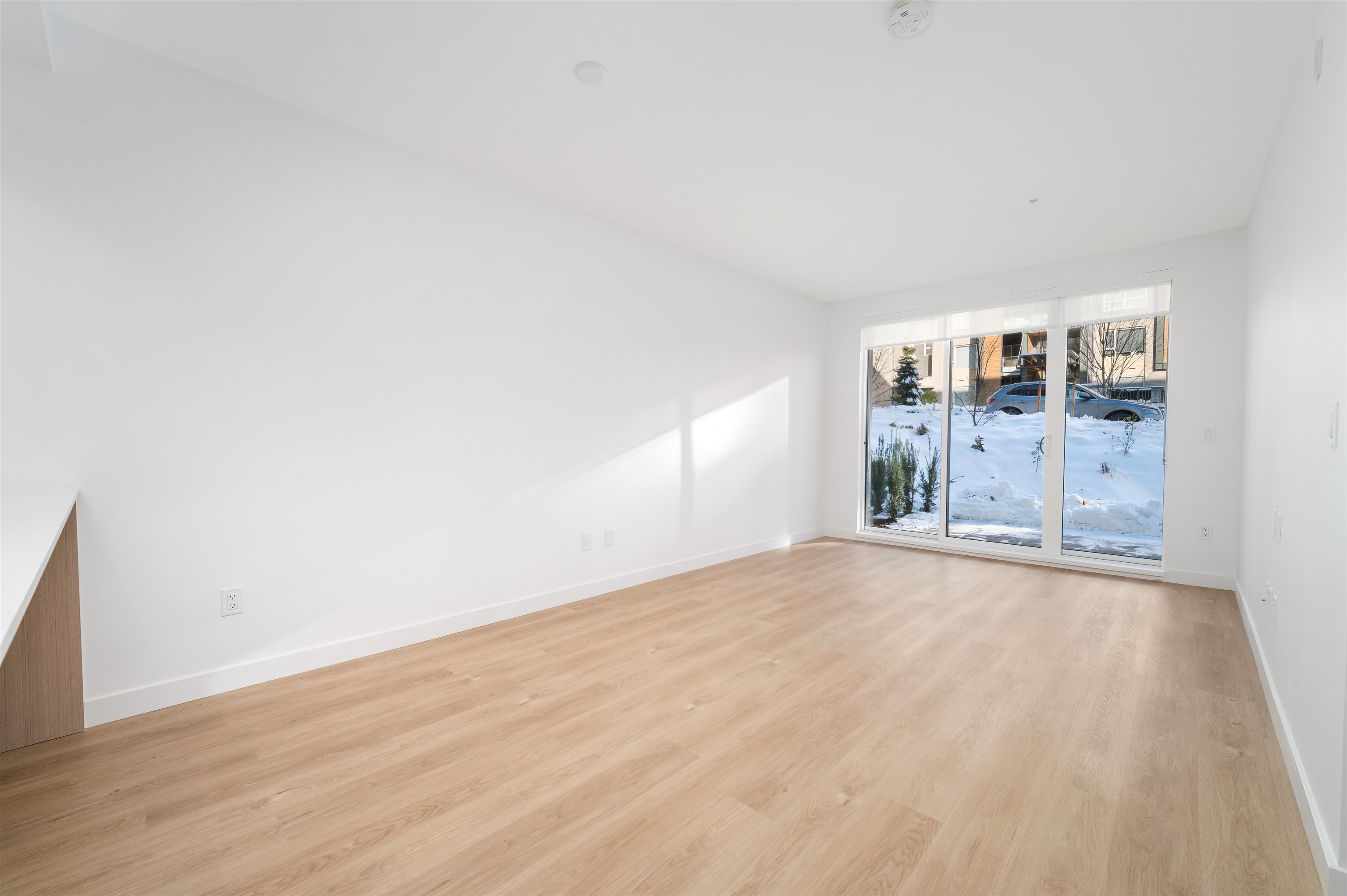 Wilson Lam Realtor, 214-9888 UNIVERSITY CRESCENT, Burnaby, British Columbia V5A 0G4, 1 Bedroom, 1 Bathroom, Residential Attached,For Sale ,R2832824