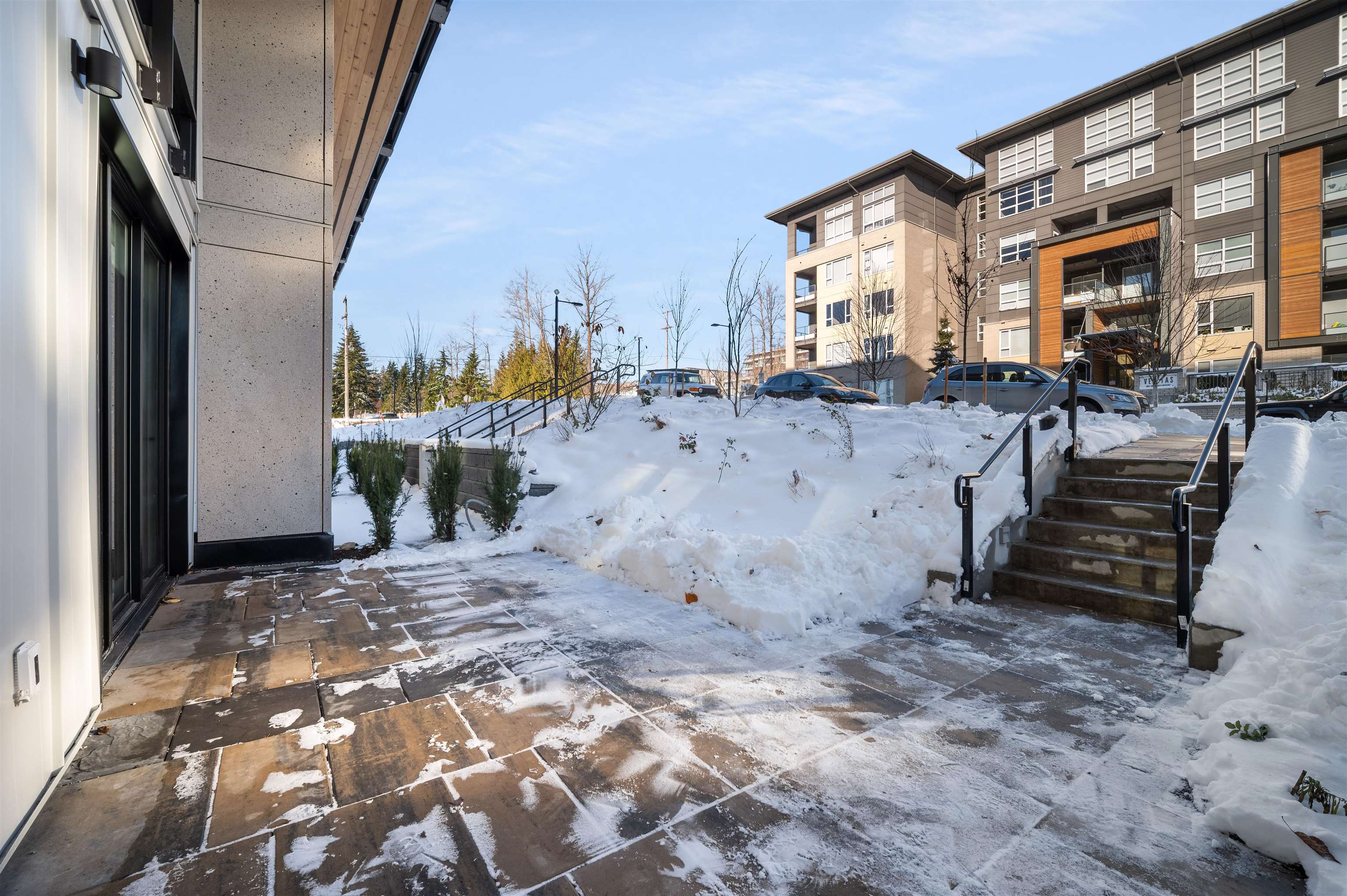 Wilson Lam Realtor, 214-9888 UNIVERSITY CRESCENT, Burnaby, British Columbia V5A 0G4, 1 Bedroom, 1 Bathroom, Residential Attached,For Sale ,R2832824