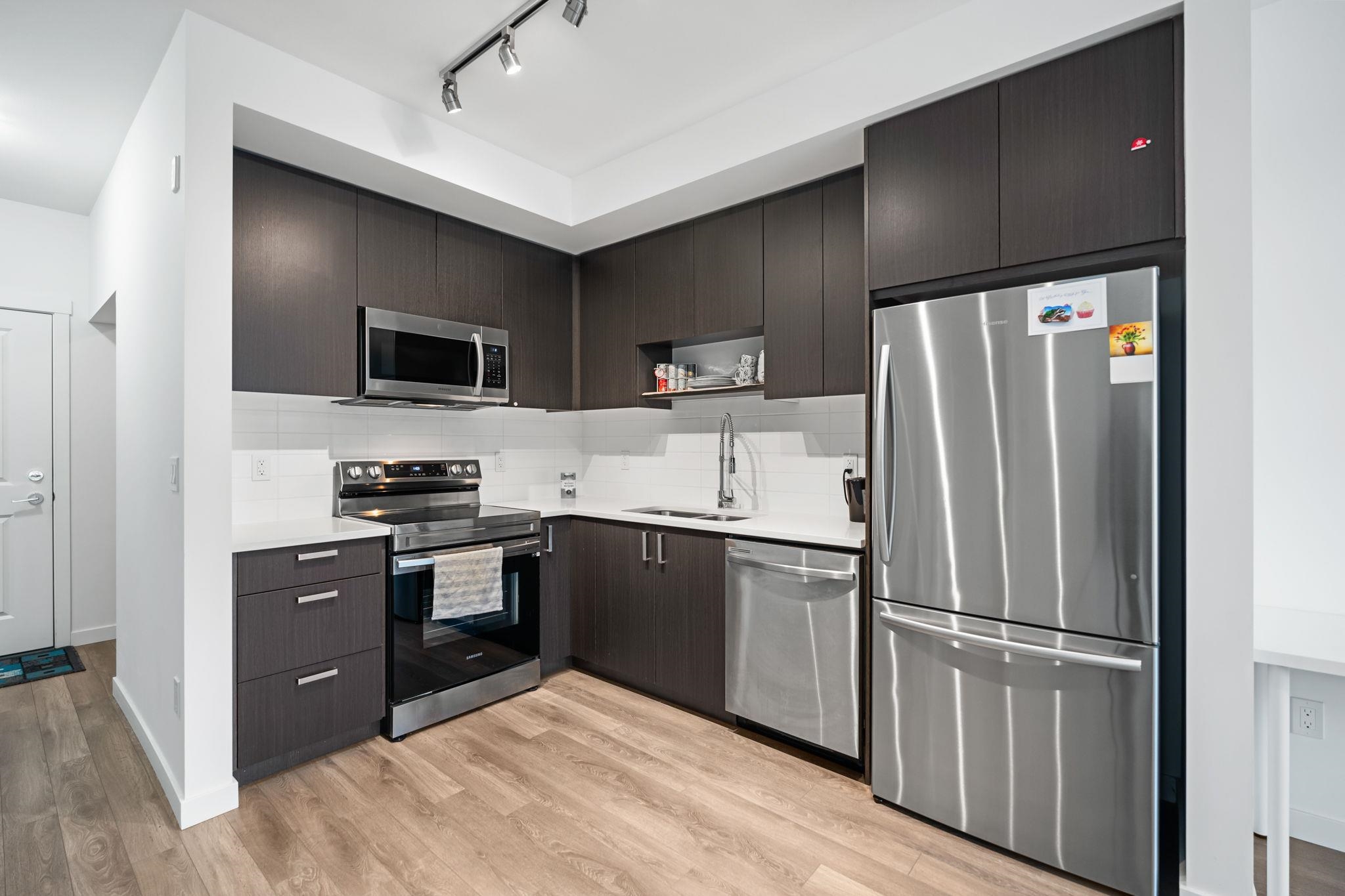 207-13623 81A AVENUE, Surrey, British Columbia, 1 Bedroom Bedrooms, ,1 BathroomBathrooms,Residential Attached,For Sale,R2832828