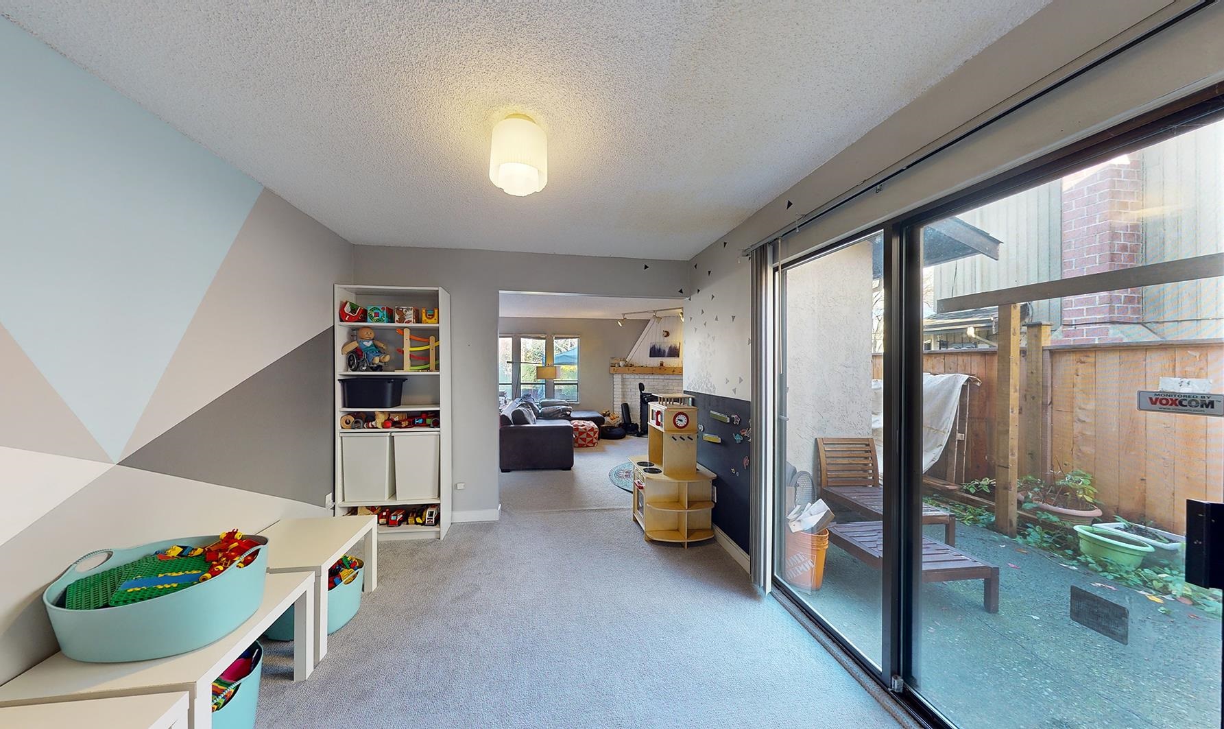 1126 E 15th Avenue, Vancouver 5