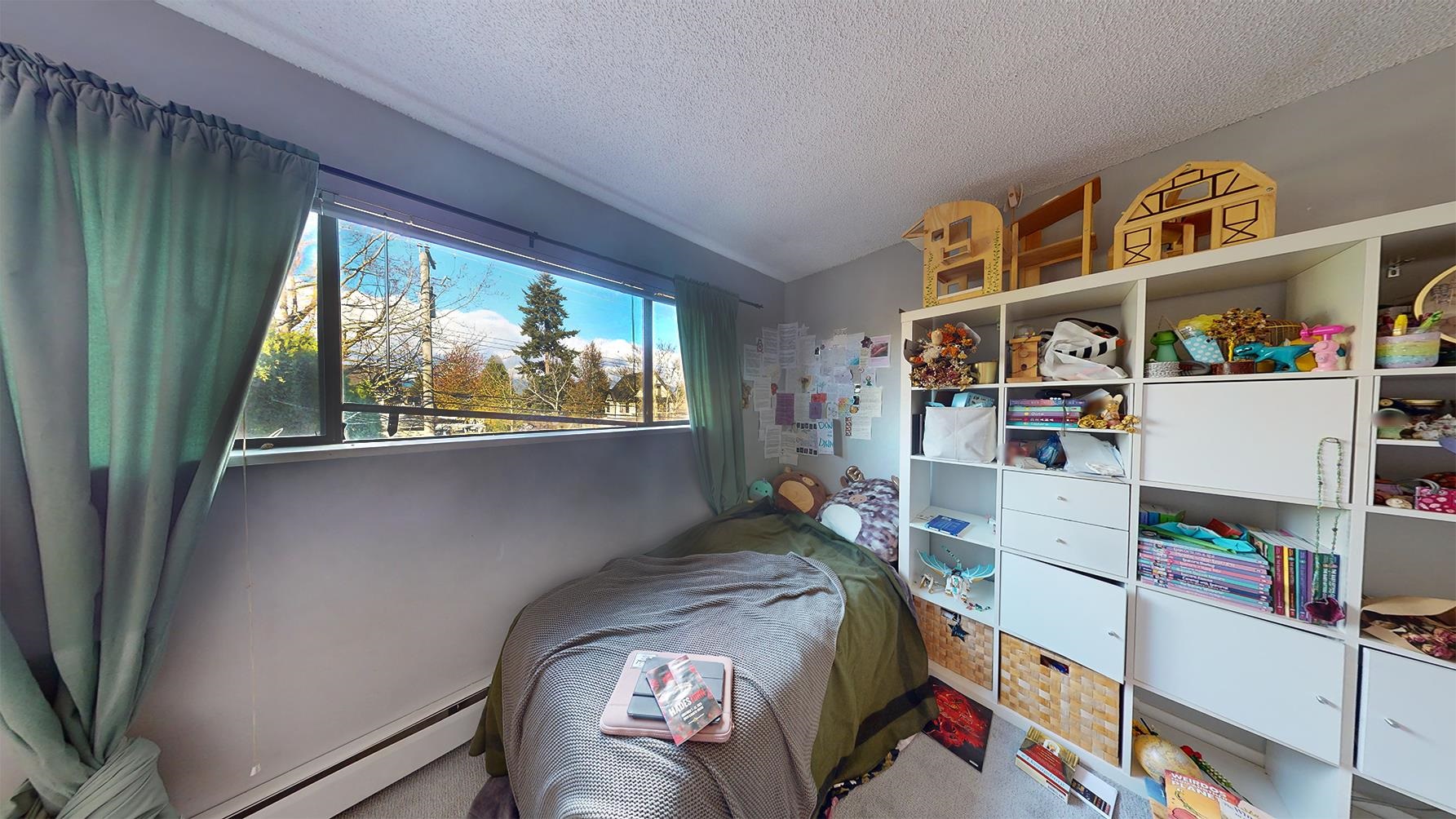 1126 E 15th Avenue, Vancouver 9