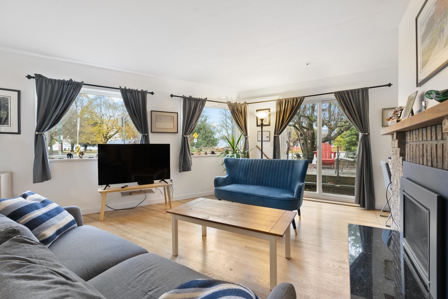 1220 Arbutus Street, Vancouver 11