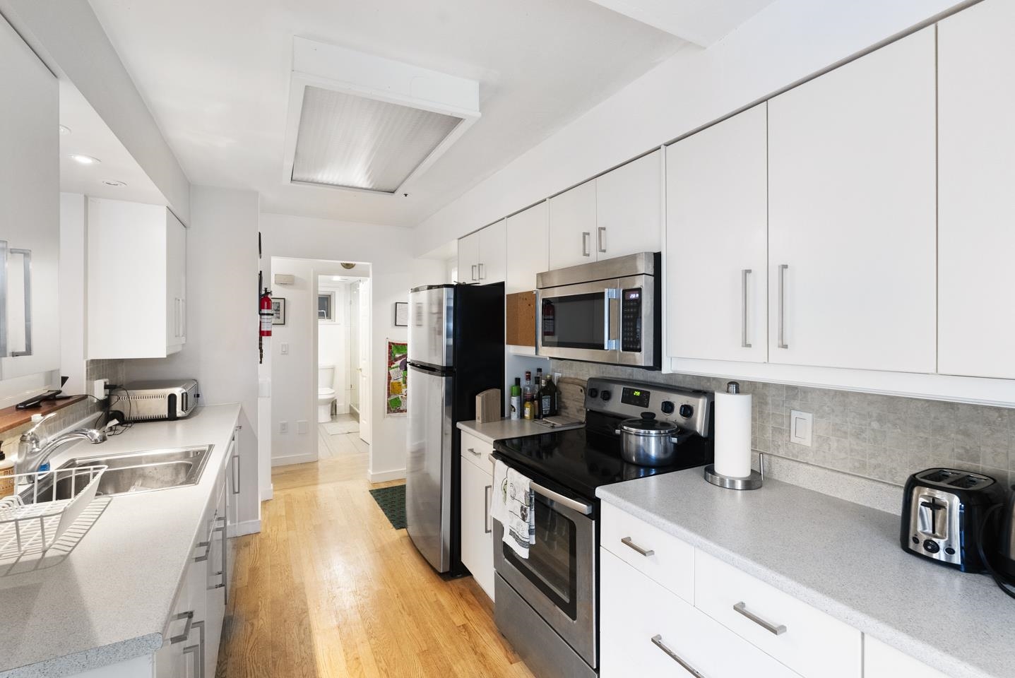 1220 Arbutus Street, Vancouver 12