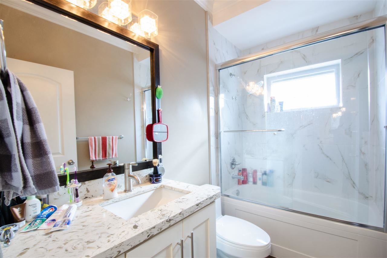 2477 St. Lawrence Street, Vancouver 14