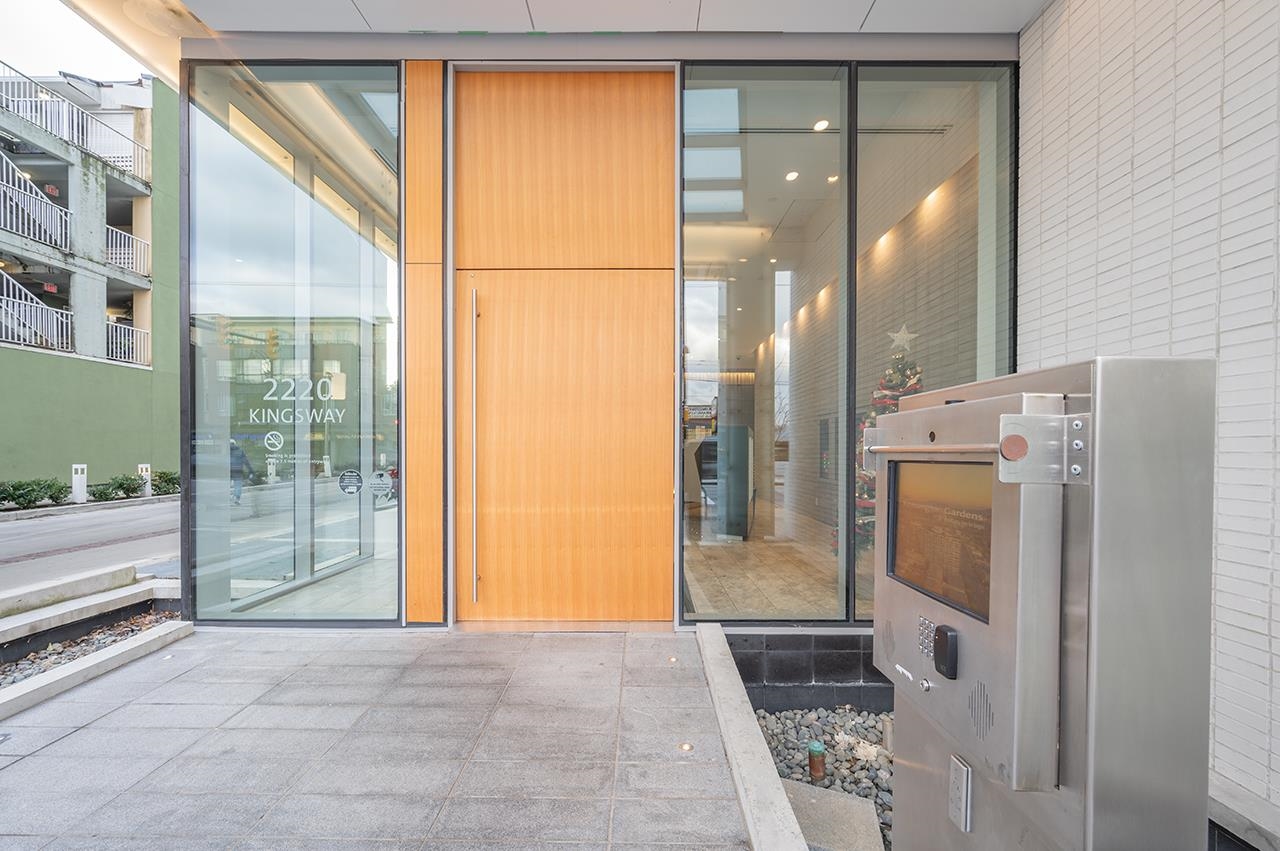 Wilson Lam Realtor, 1110-2220 KINGSWAY, Vancouver, British Columbia V5N 2T7, 2 Bedrooms, 2 Bathrooms, Residential Attached,For Sale ,R2832926