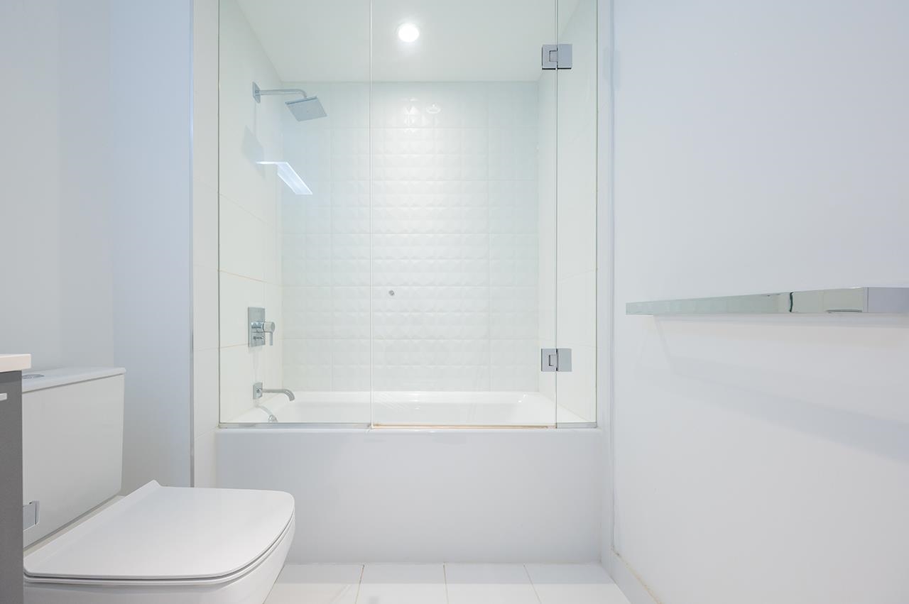 Wilson Lam Realtor, 1110-2220 KINGSWAY, Vancouver, British Columbia V5N 2T7, 2 Bedrooms, 2 Bathrooms, Residential Attached,For Sale ,R2832926