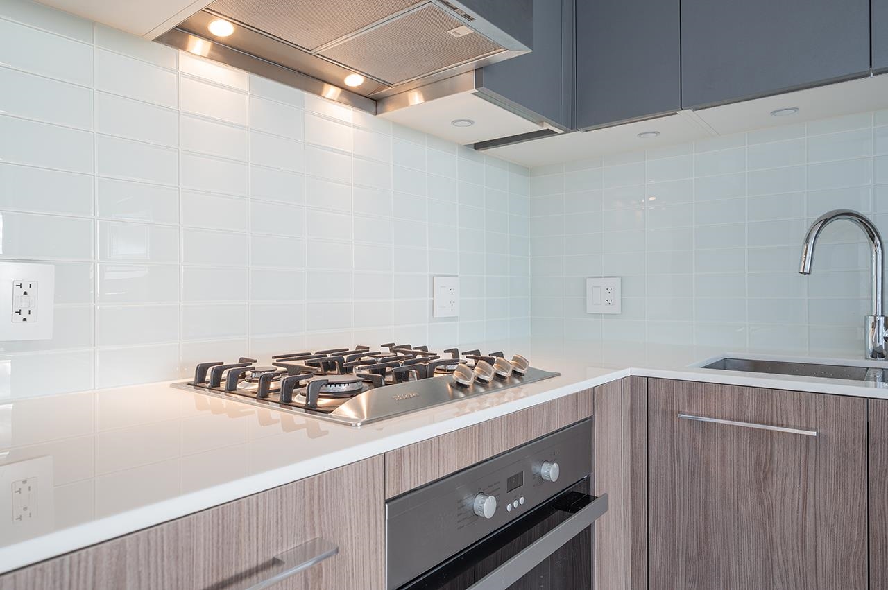 Wilson Lam Realtor, 1110-2220 KINGSWAY, Vancouver, British Columbia V5N 2T7, 2 Bedrooms, 2 Bathrooms, Residential Attached,For Sale ,R2832926